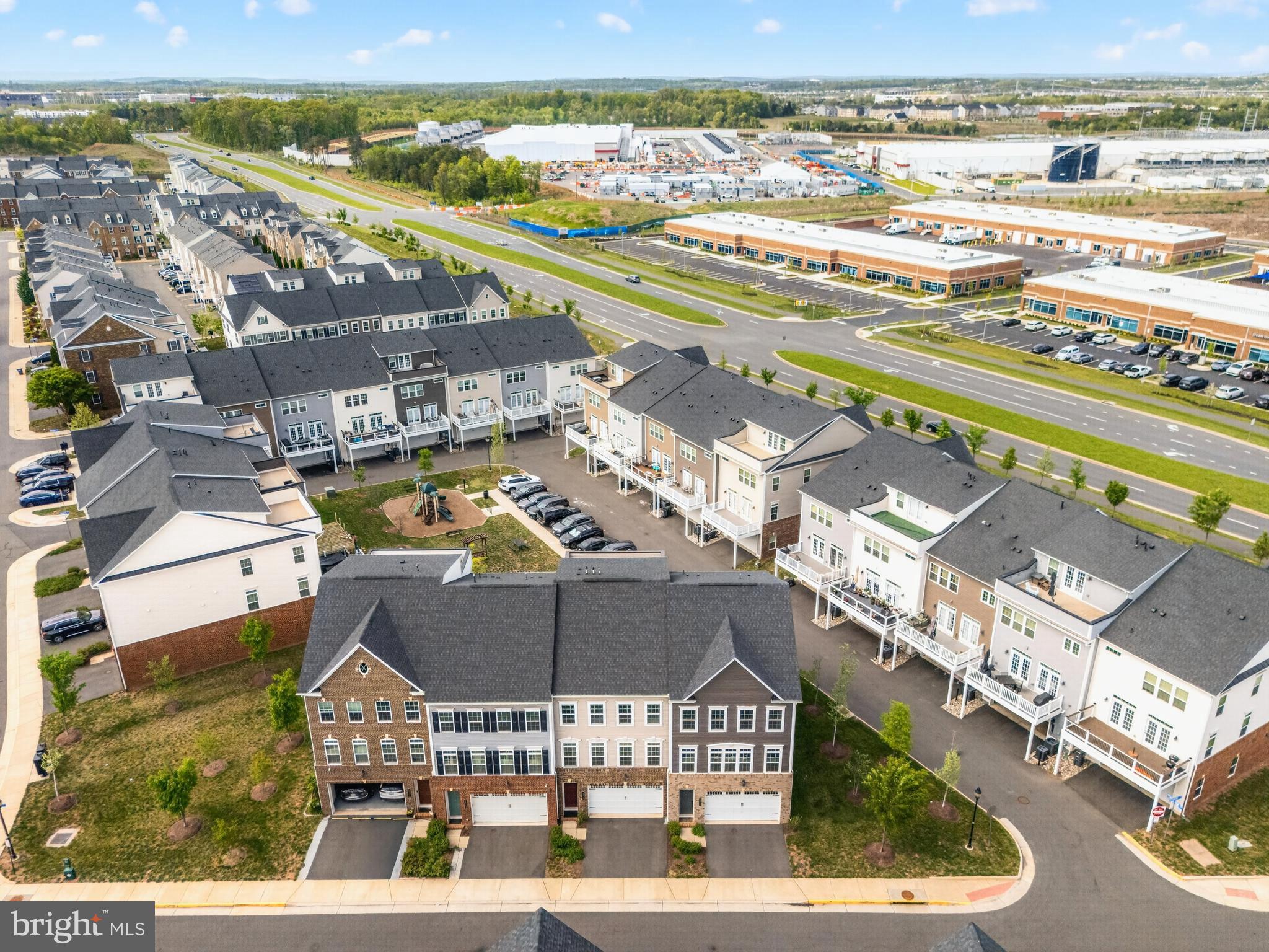 ARCOLA TOWN CENTER - Residential