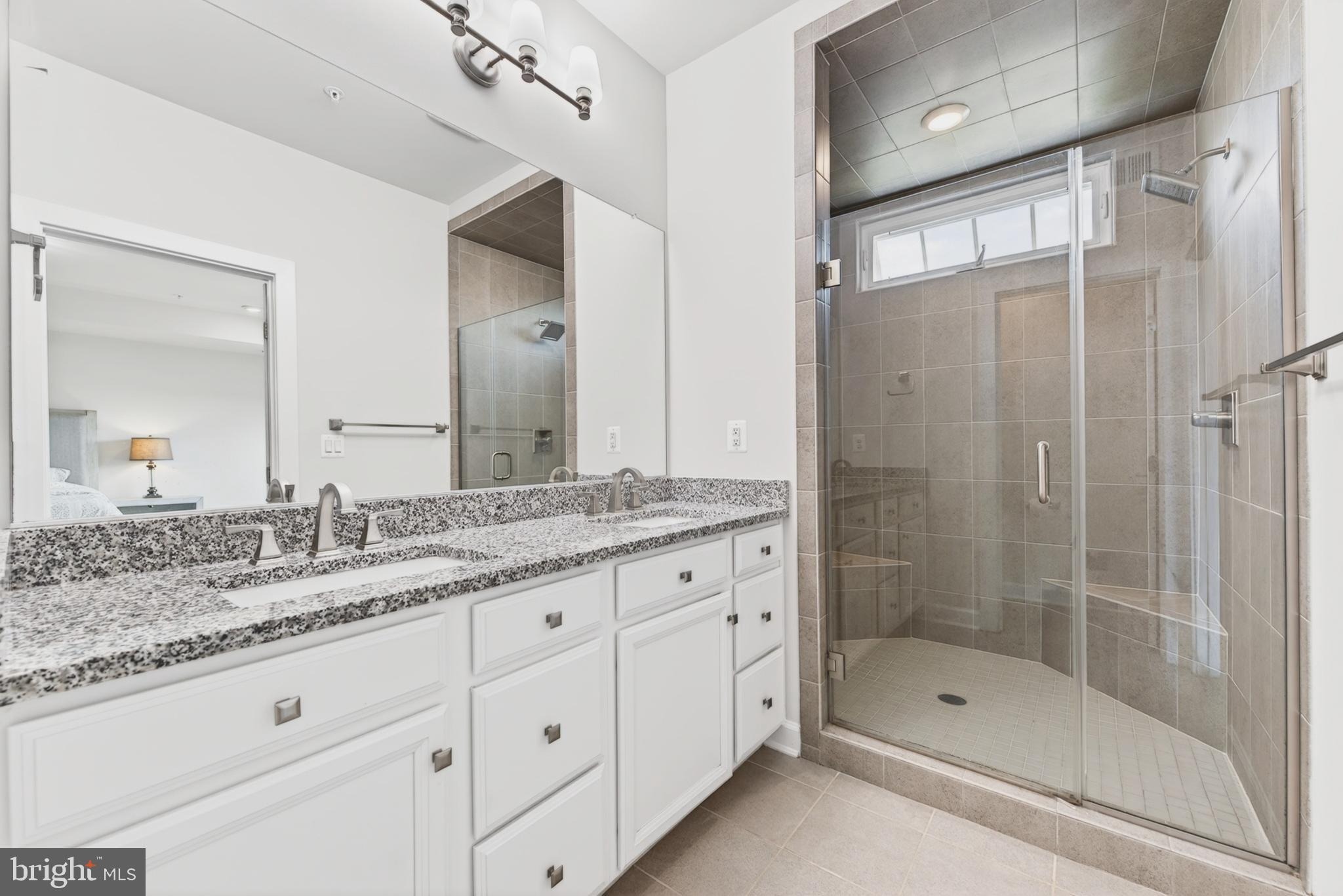 ARCOLA TOWN CENTER - Residential