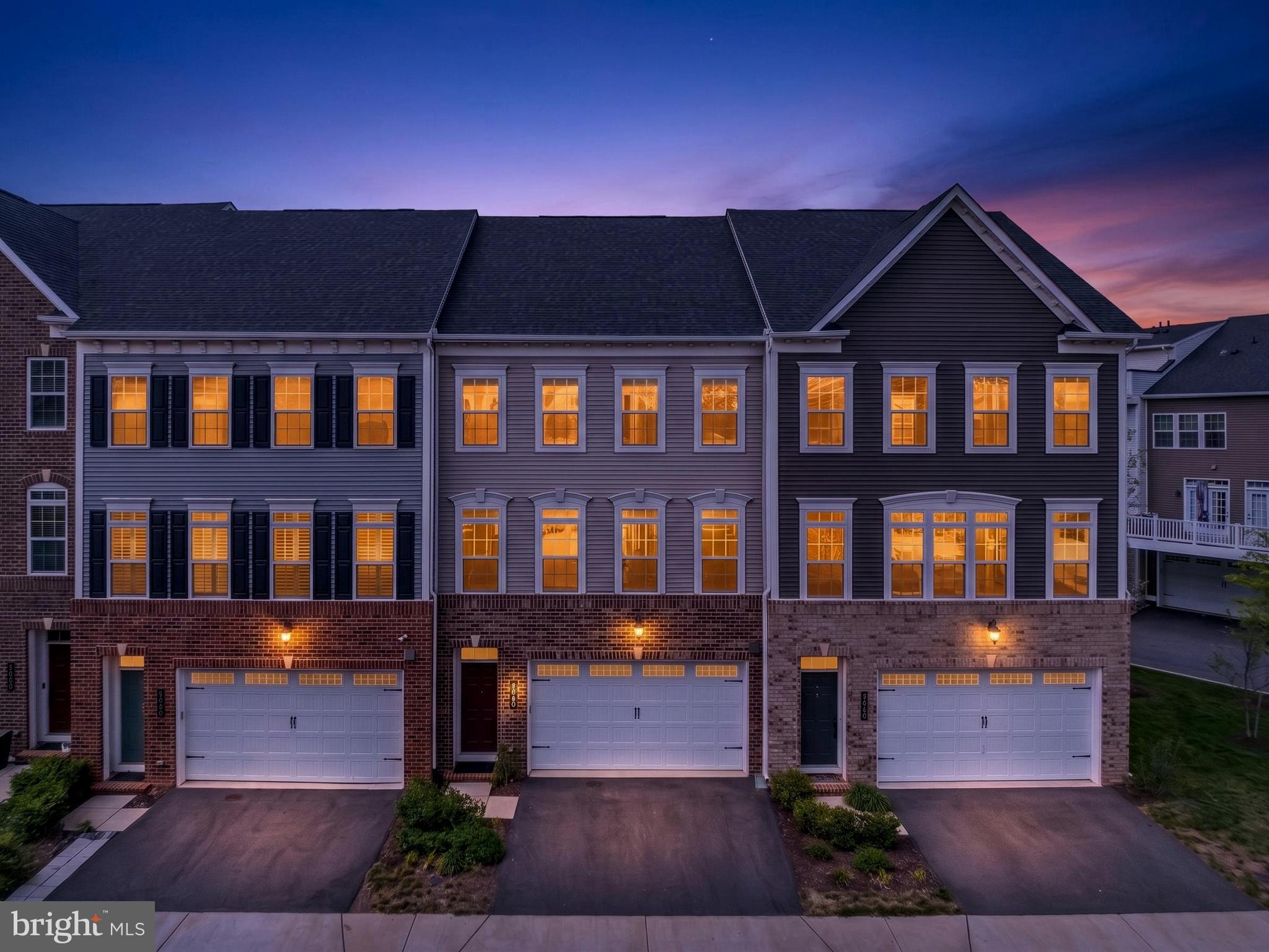 ARCOLA TOWN CENTER - Residential