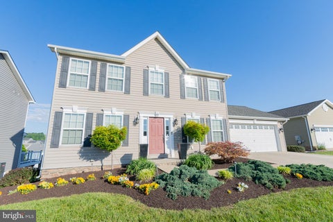 Homes For Sale - 48 Toulouse Lane<br/> MARTINSBURG, WV 25403