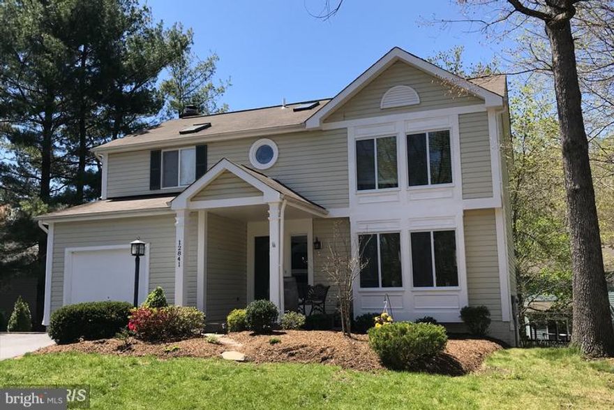 Beautiful Single House in a great neighborhood for rent, the house sits on a cul-de-sac  4 bedroom with three full bath and half bath,  Fully Finished walkout basement. Community Pool 5 minutes  Call 703-932-3839