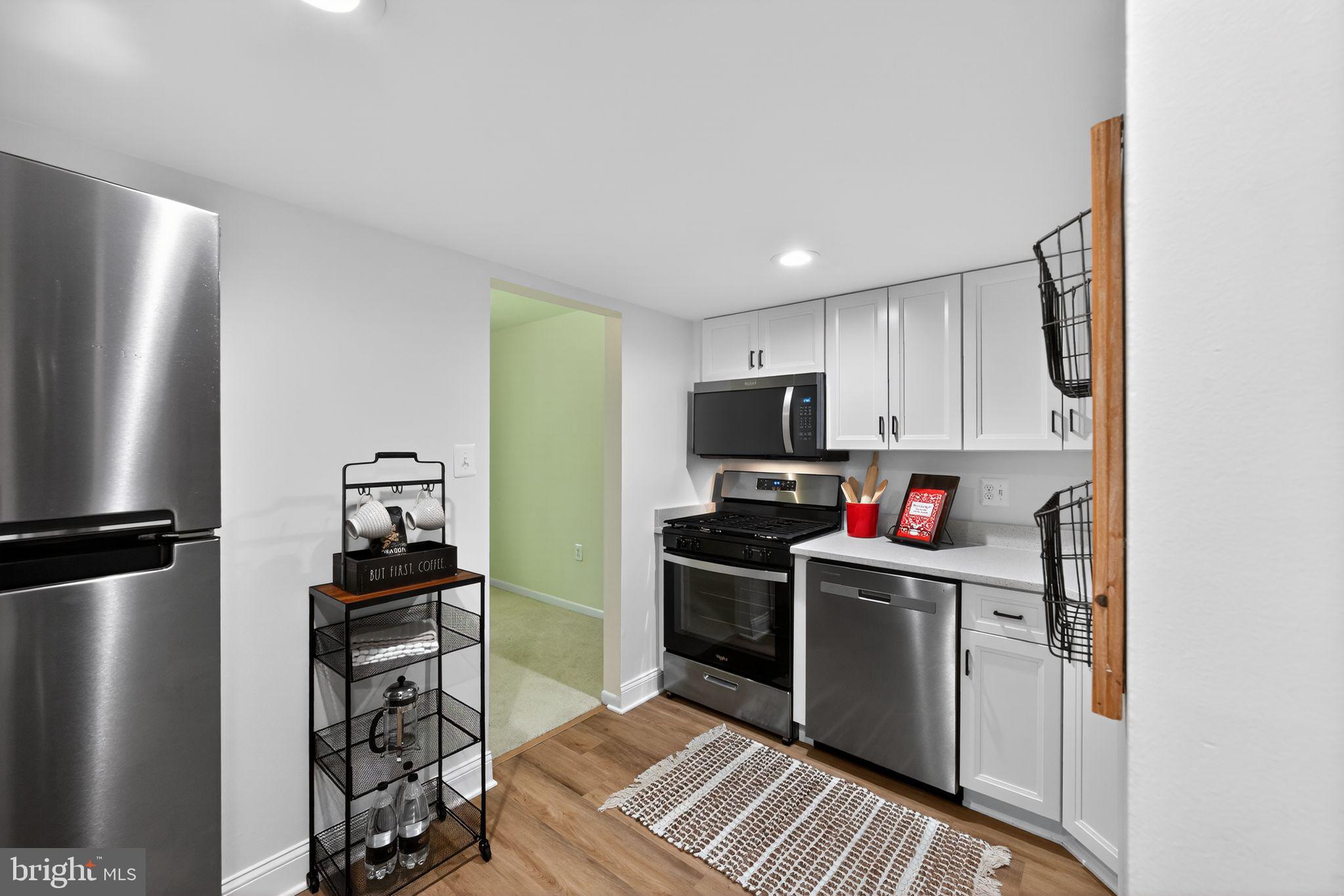 1533 NORTHGATE SQUARE 11B