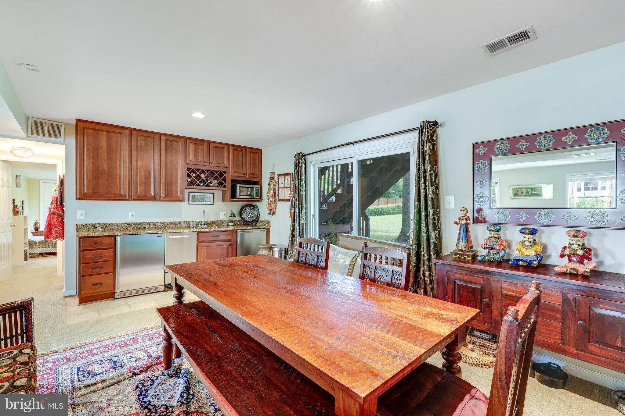 MC LEAN HAMLET - Residential Lease