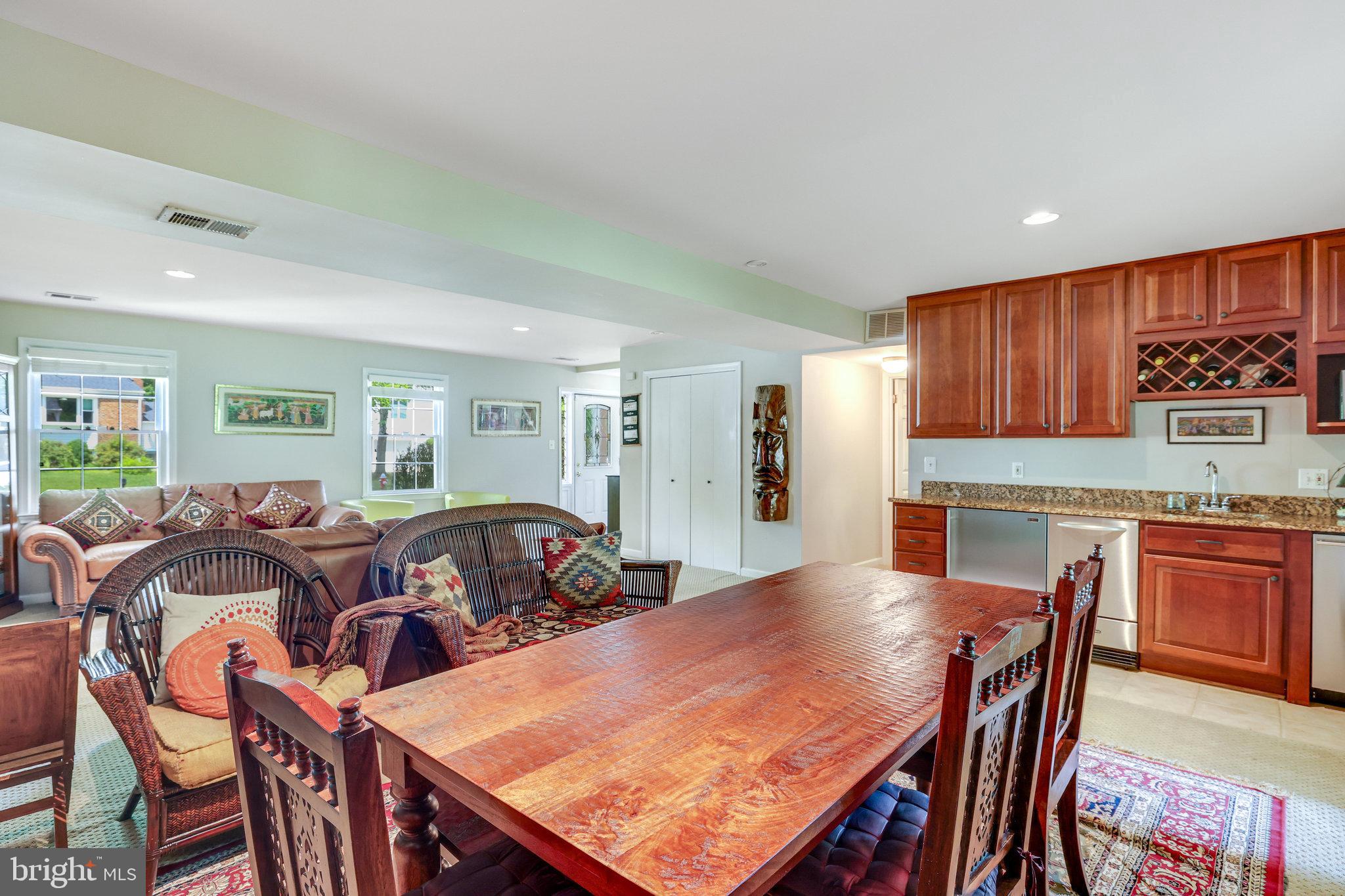 MC LEAN HAMLET - Residential Lease