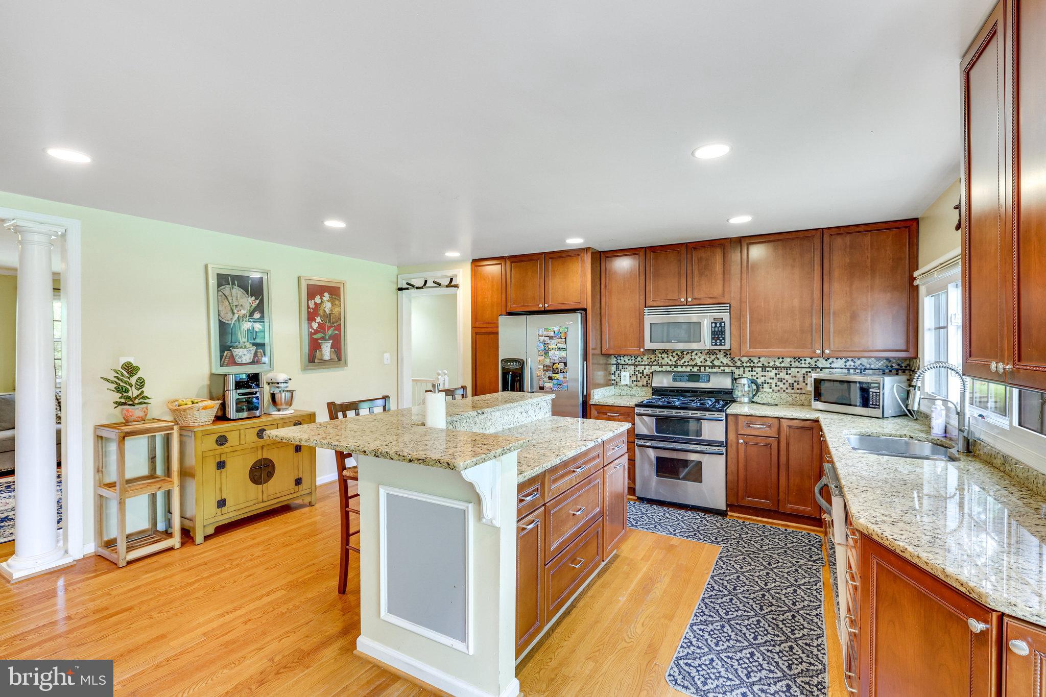 MC LEAN HAMLET - Residential Lease