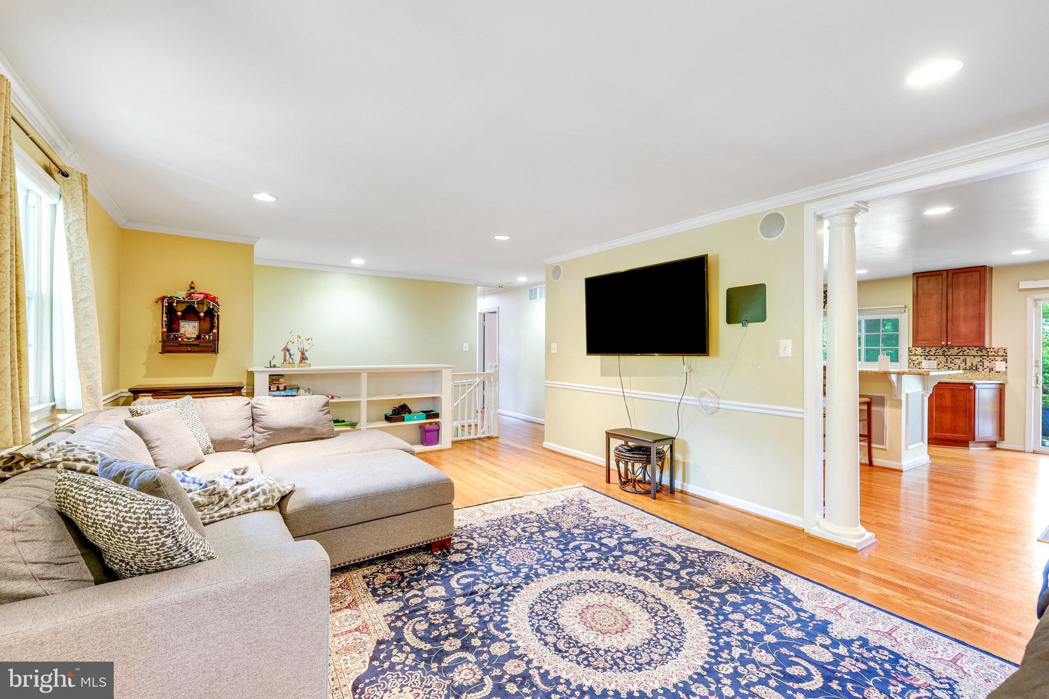 MC LEAN HAMLET - Residential Lease