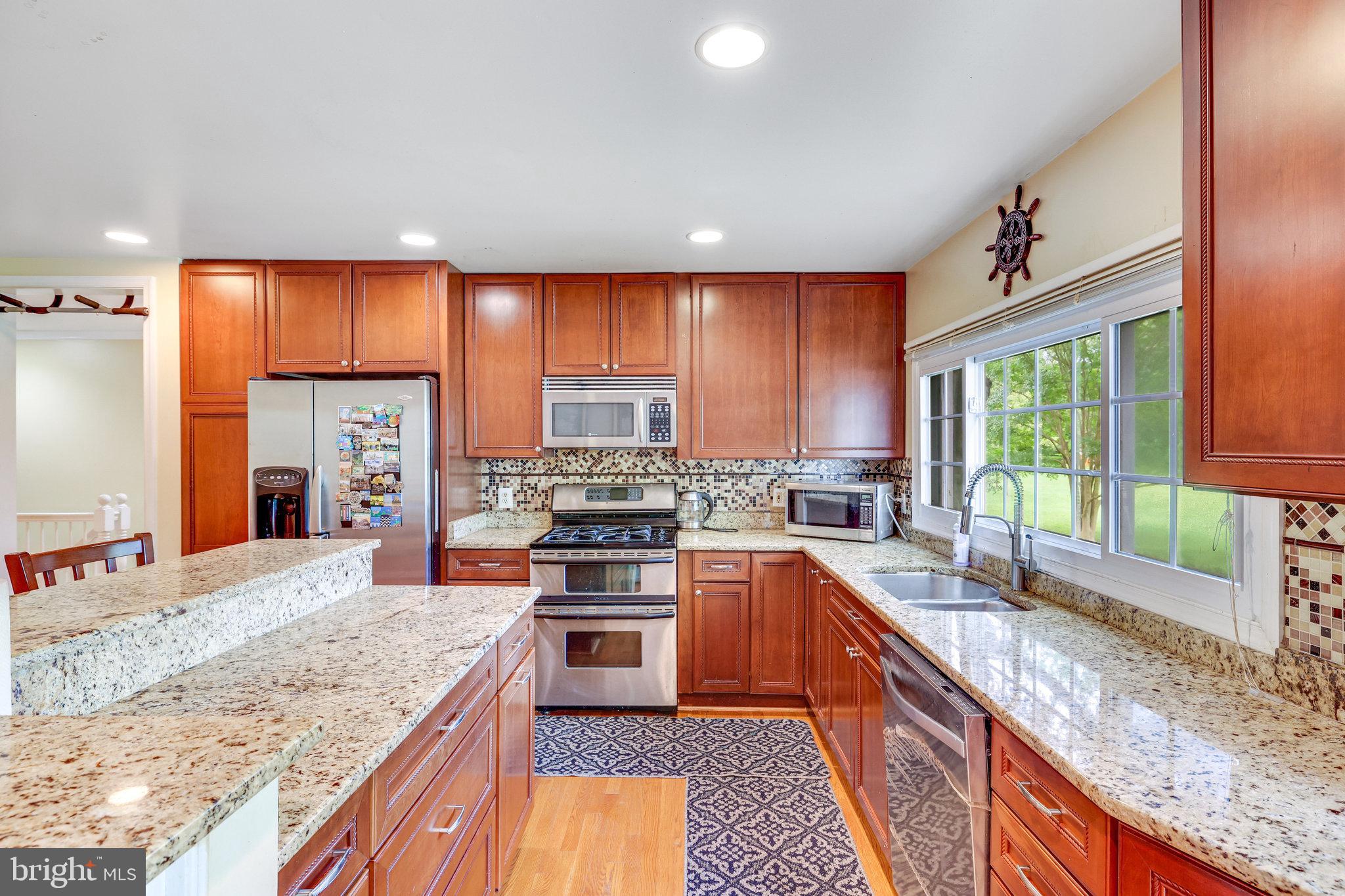 MC LEAN HAMLET - Residential Lease