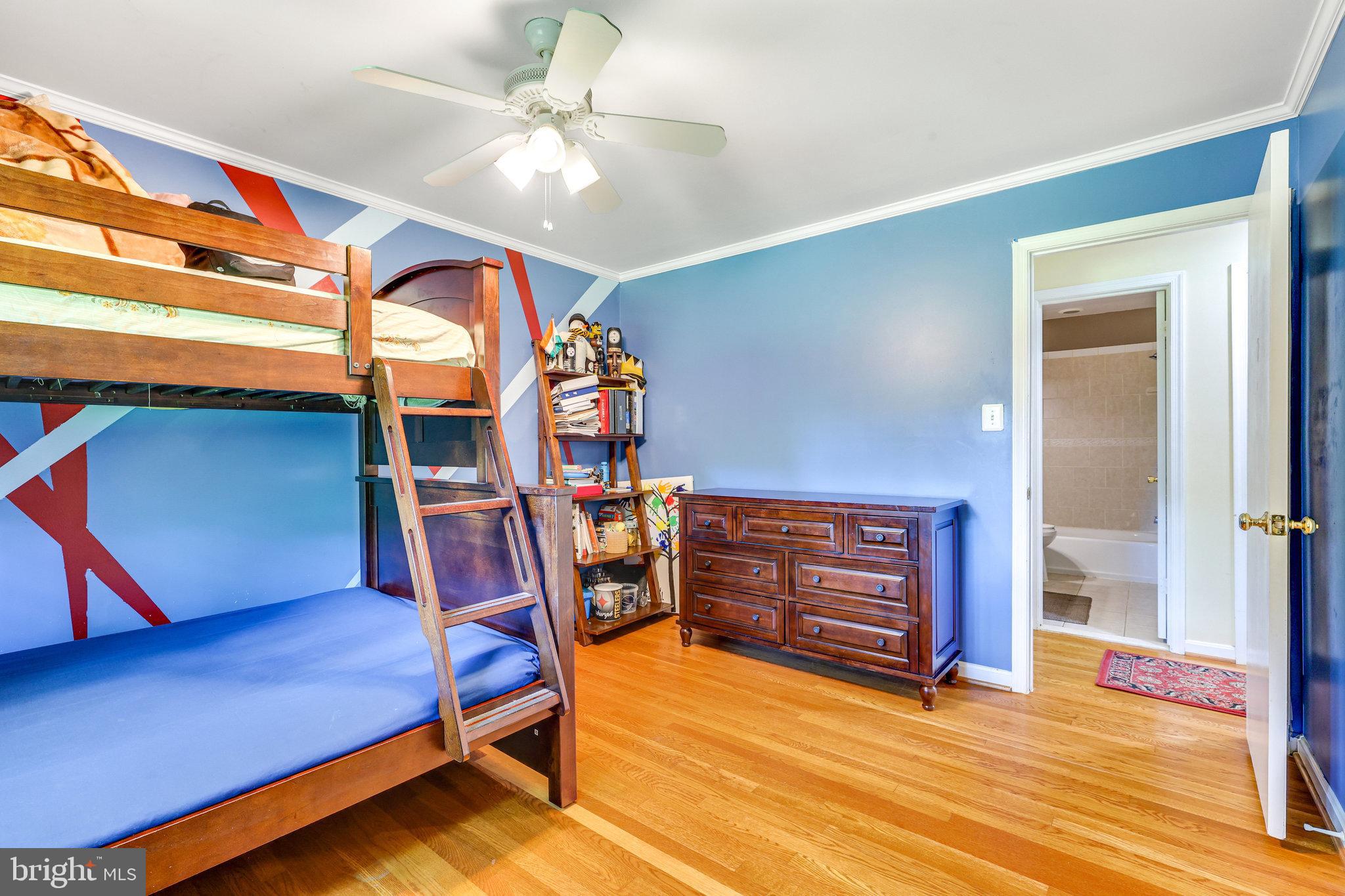 MC LEAN HAMLET - Residential Lease