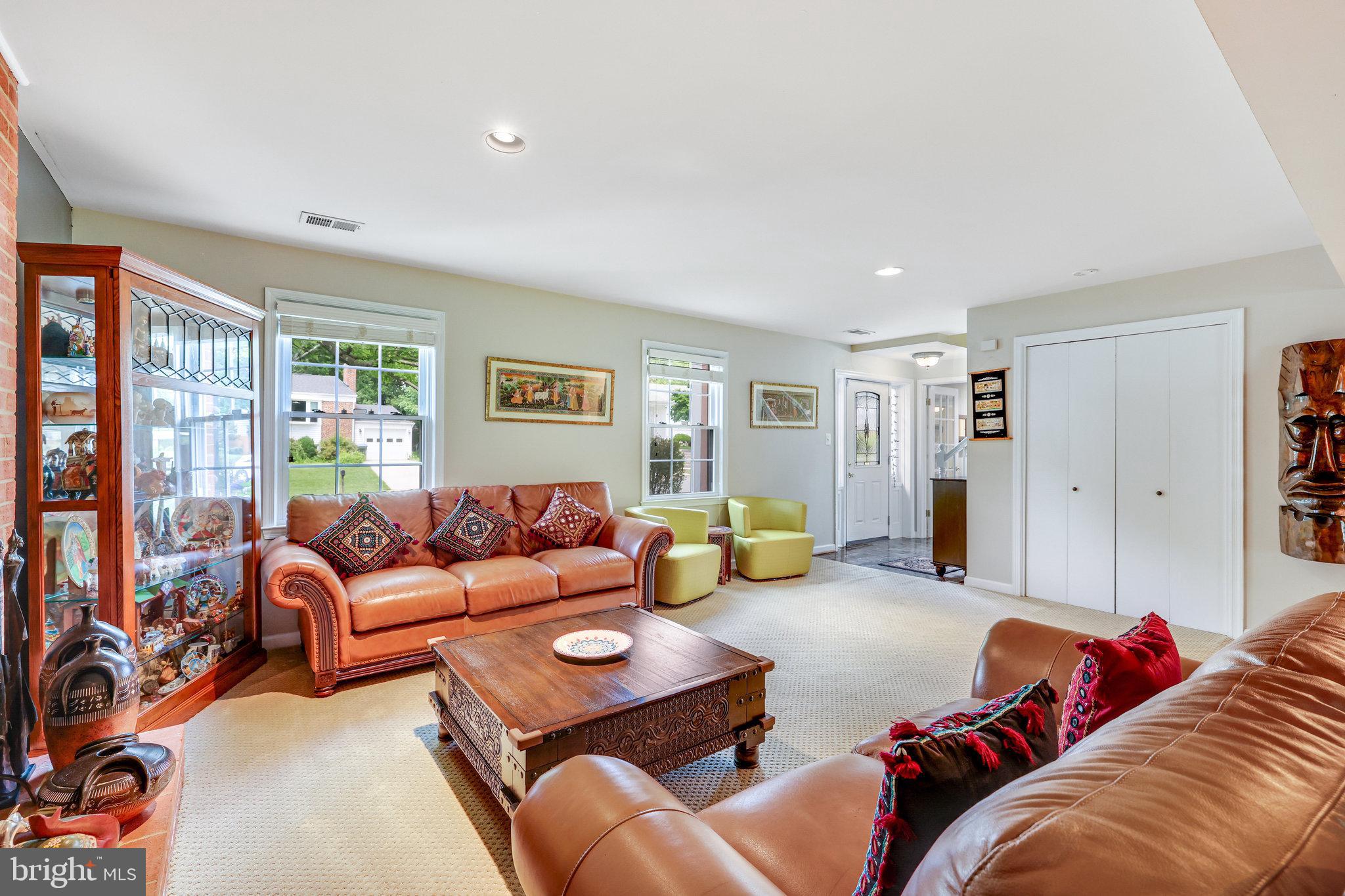 MC LEAN HAMLET - Residential Lease