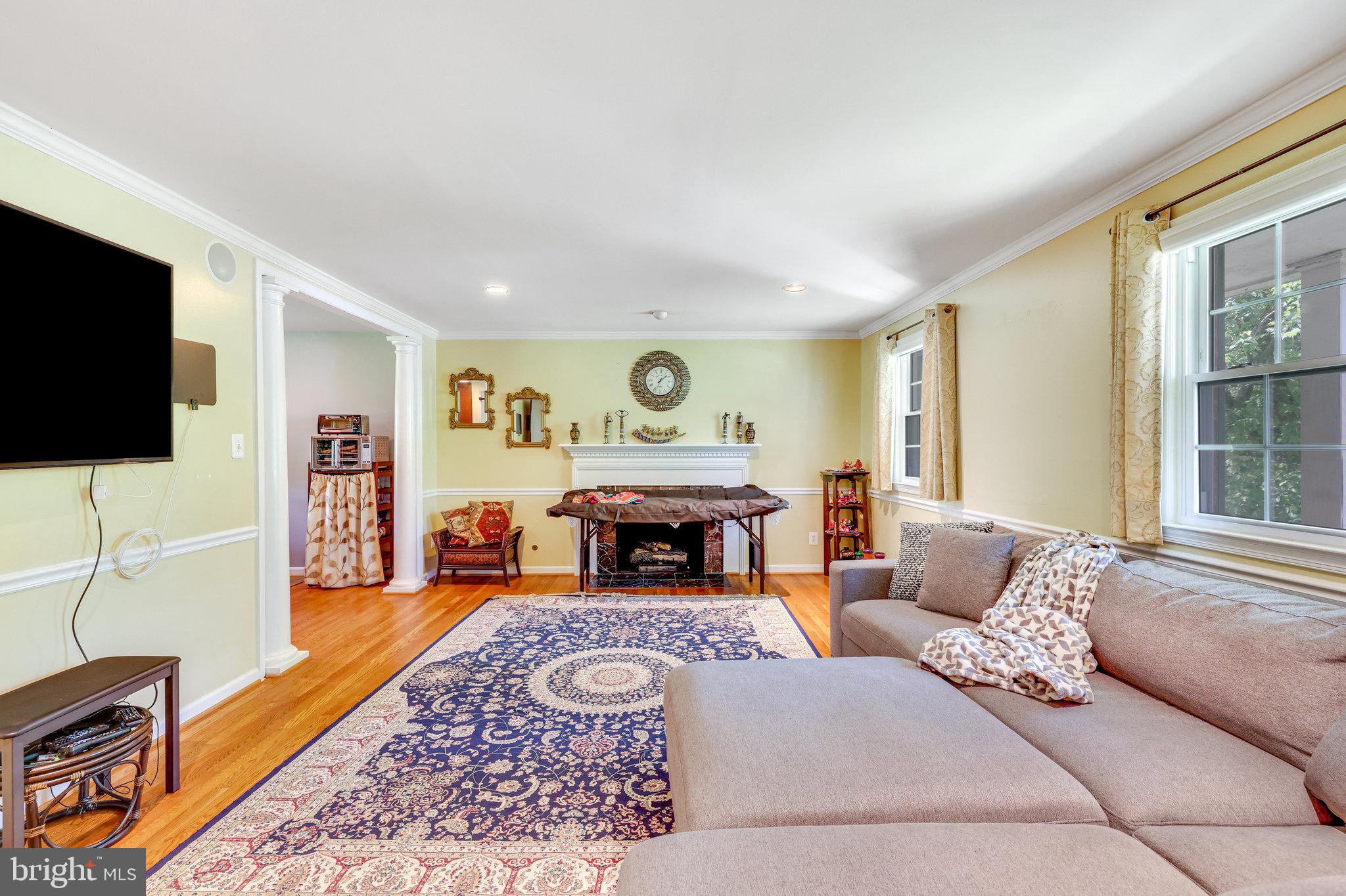 MC LEAN HAMLET - Residential Lease