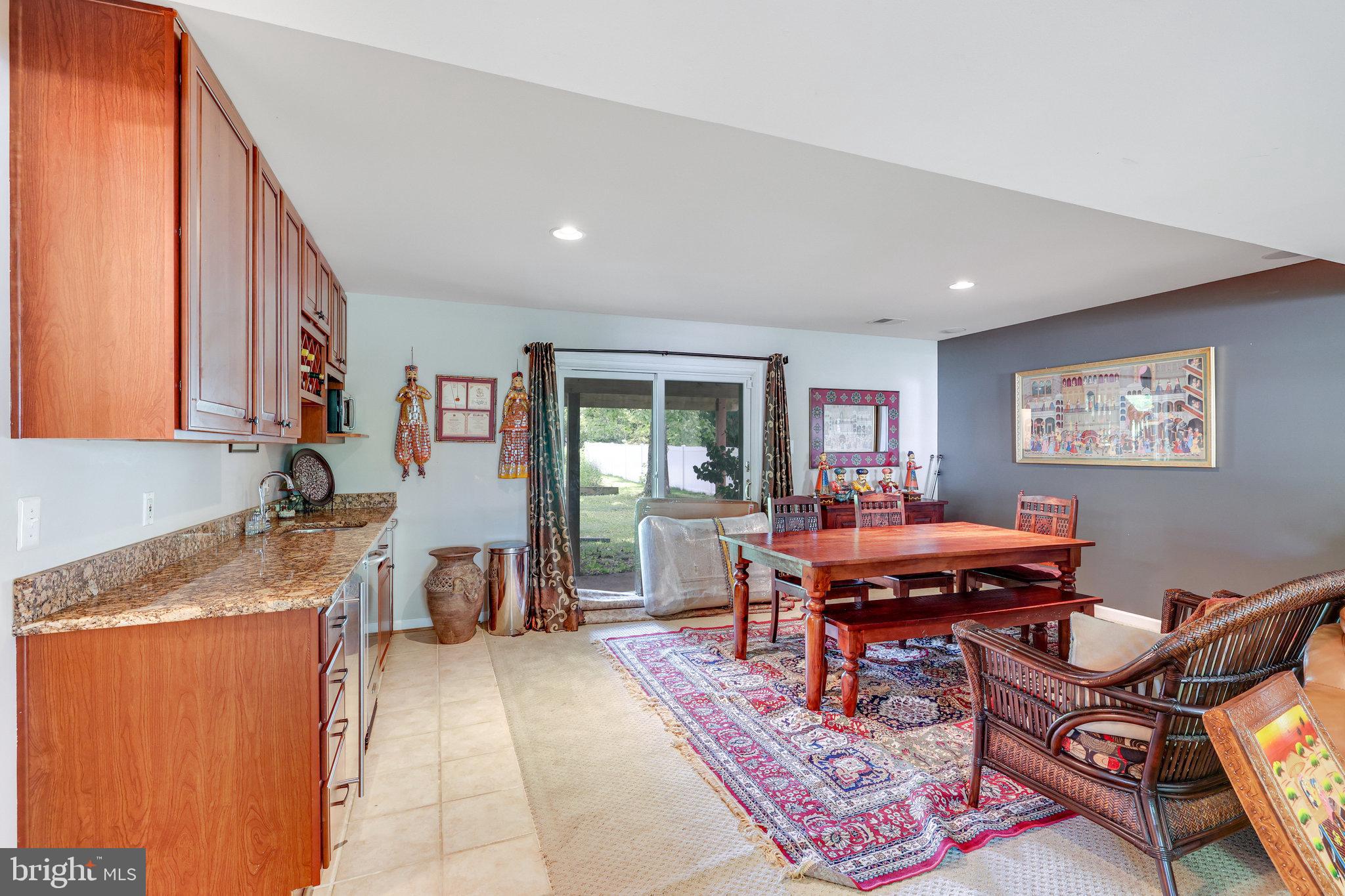 MC LEAN HAMLET - Residential Lease