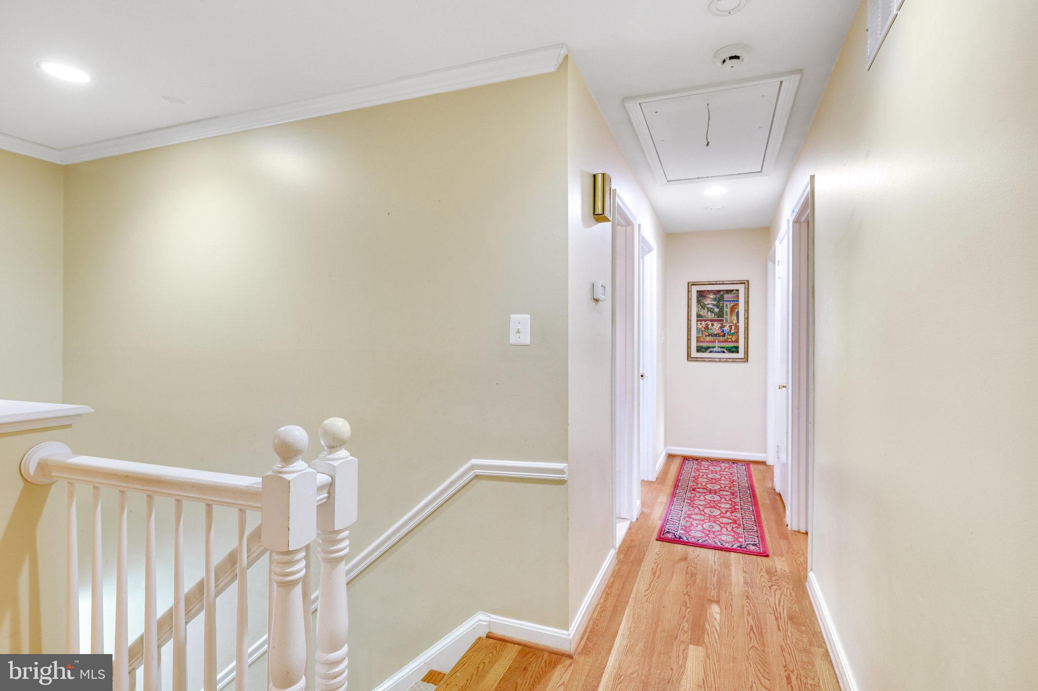 MC LEAN HAMLET - Residential Lease