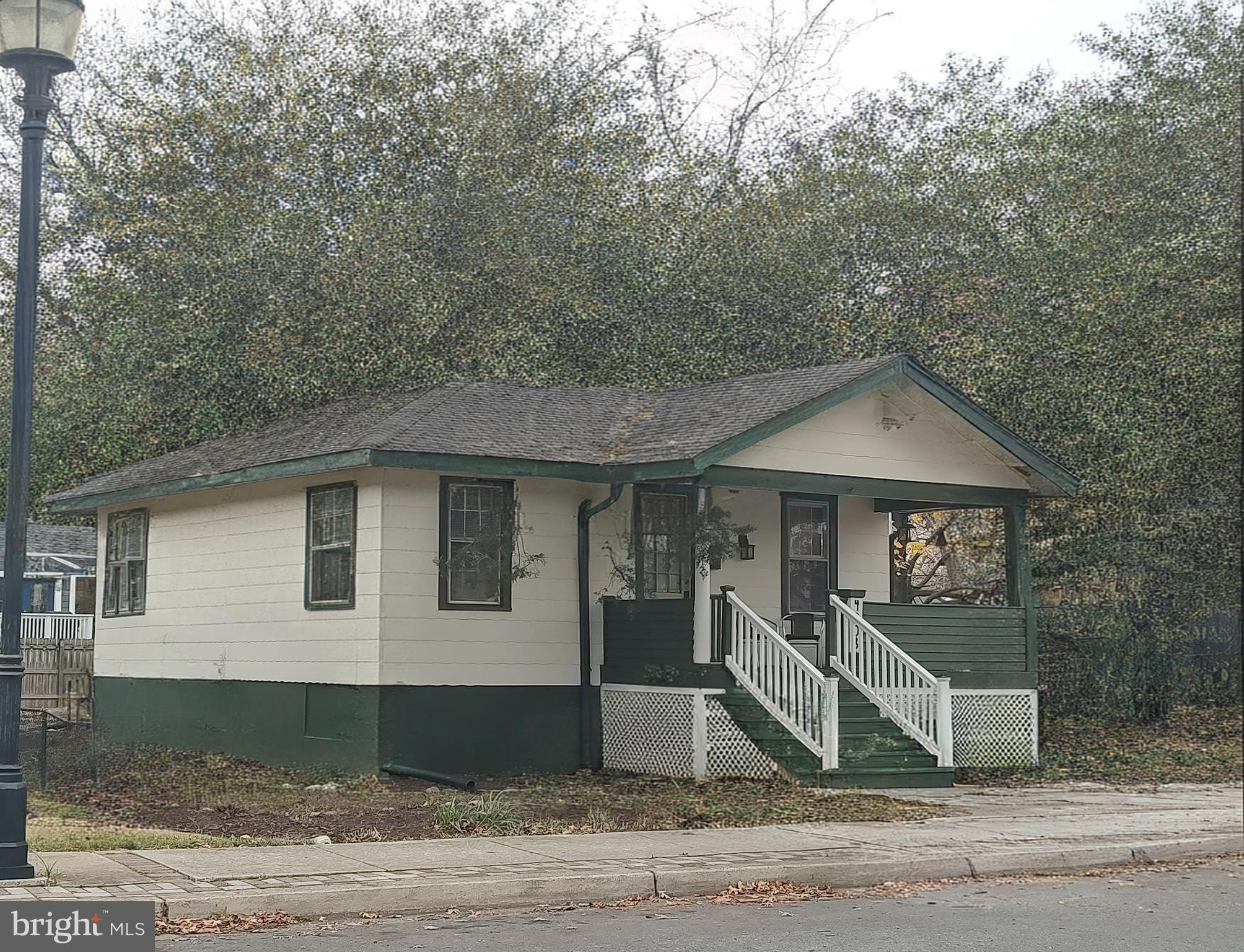 RIVERDALE PARK - Residential