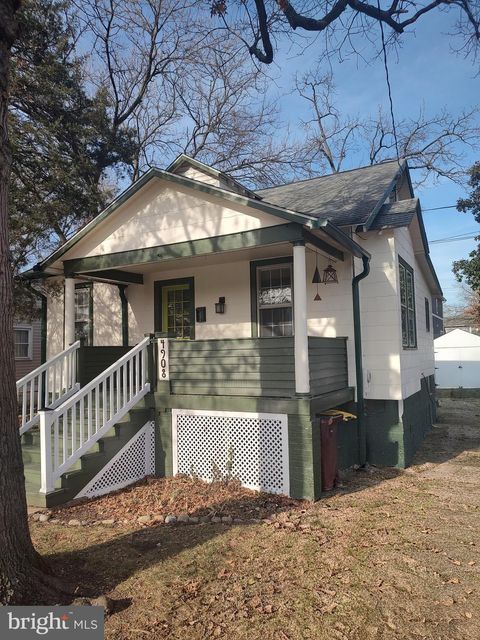 Homes For Sale - 4908 Riverdale Road<br/> RIVERDALE, MD 20737