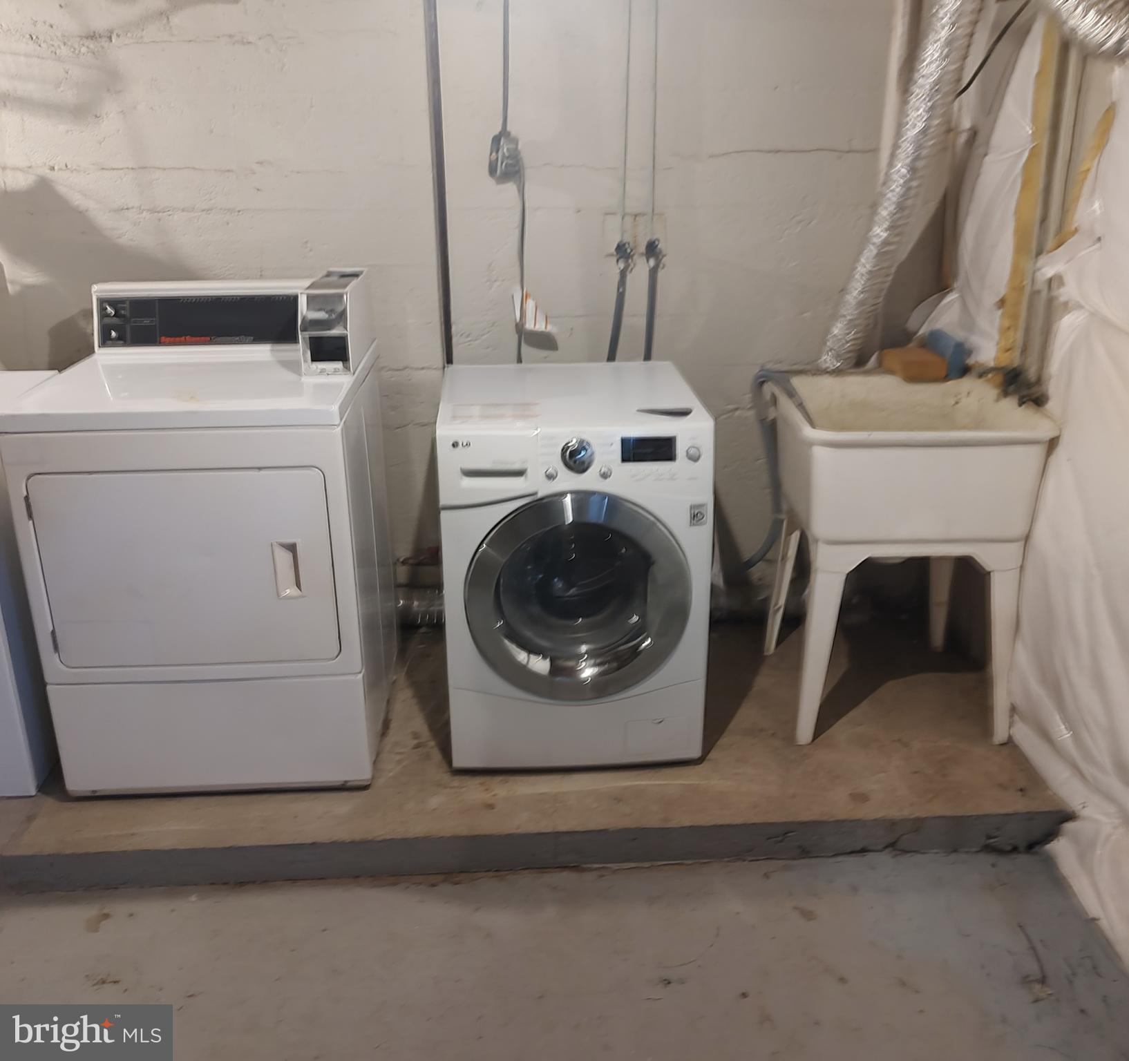 RIVERDALE PARK - Residential