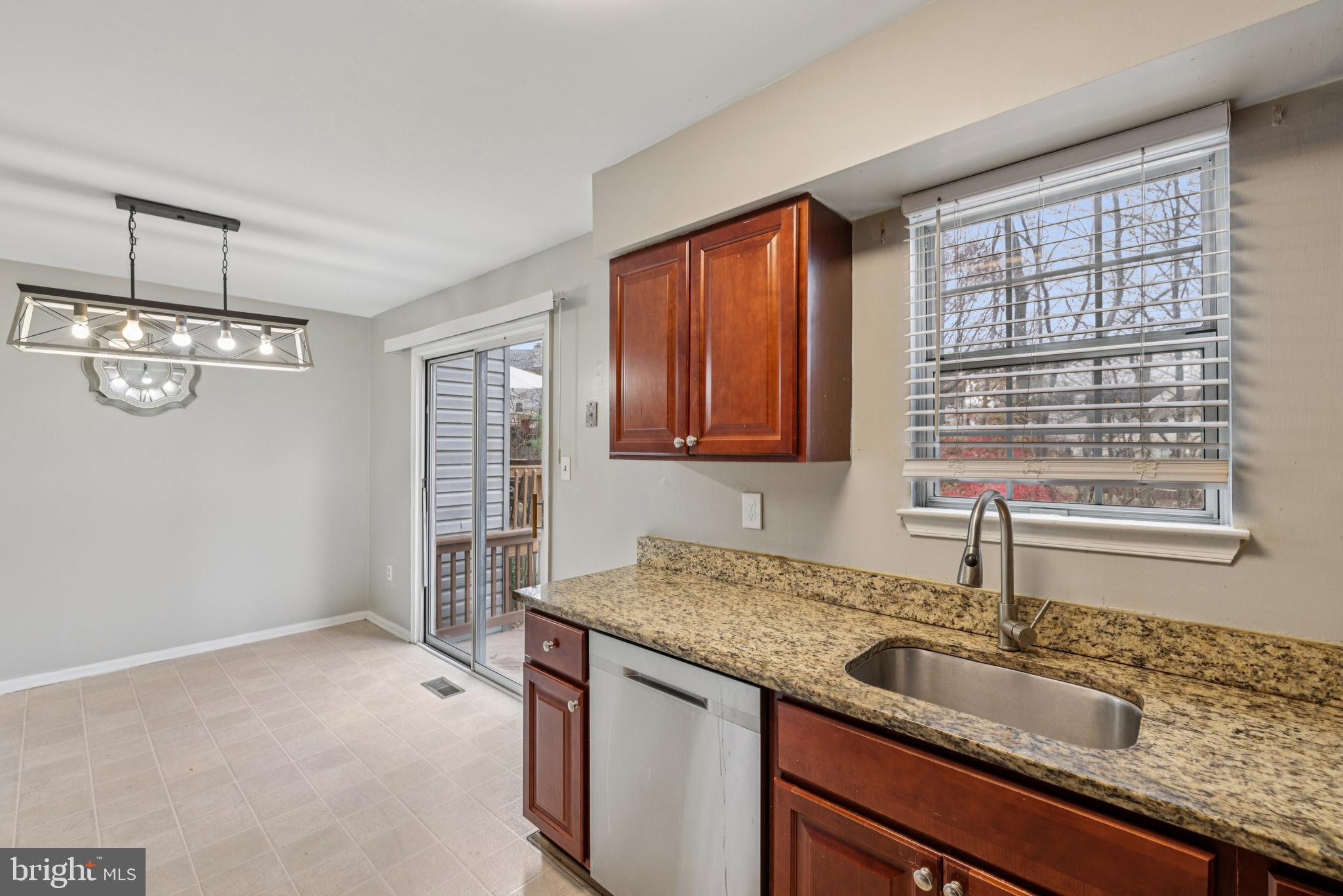 VALLEY STREAM ESTATES - Residential