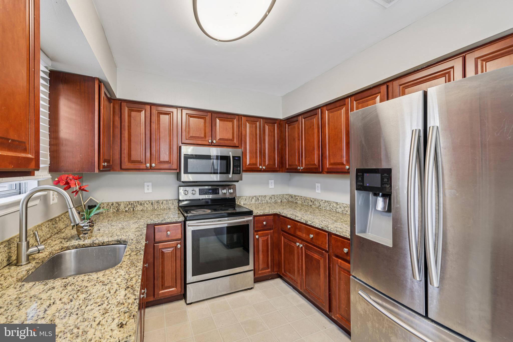 VALLEY STREAM ESTATES - Residential