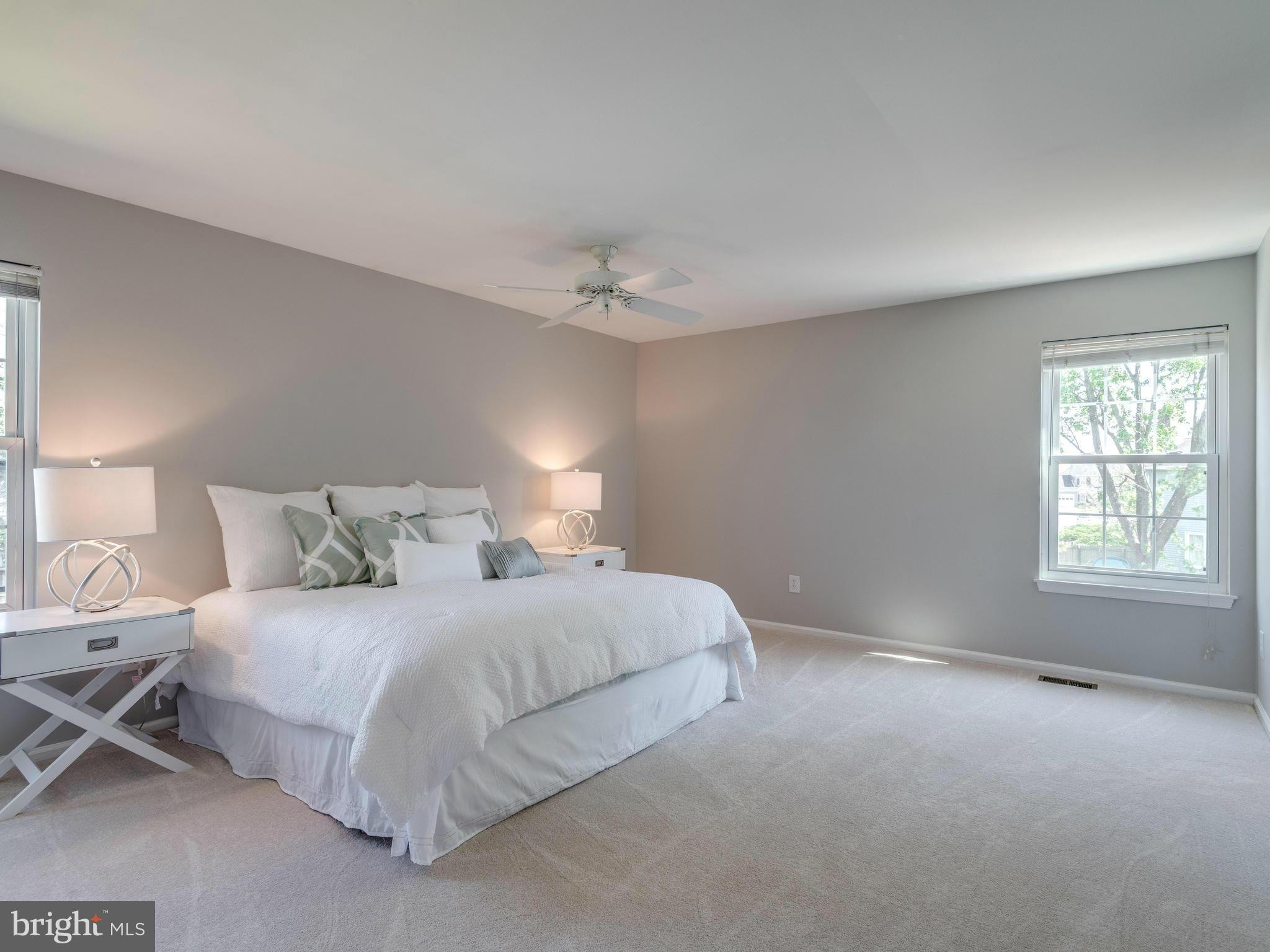 CRESTBROOK - Residential