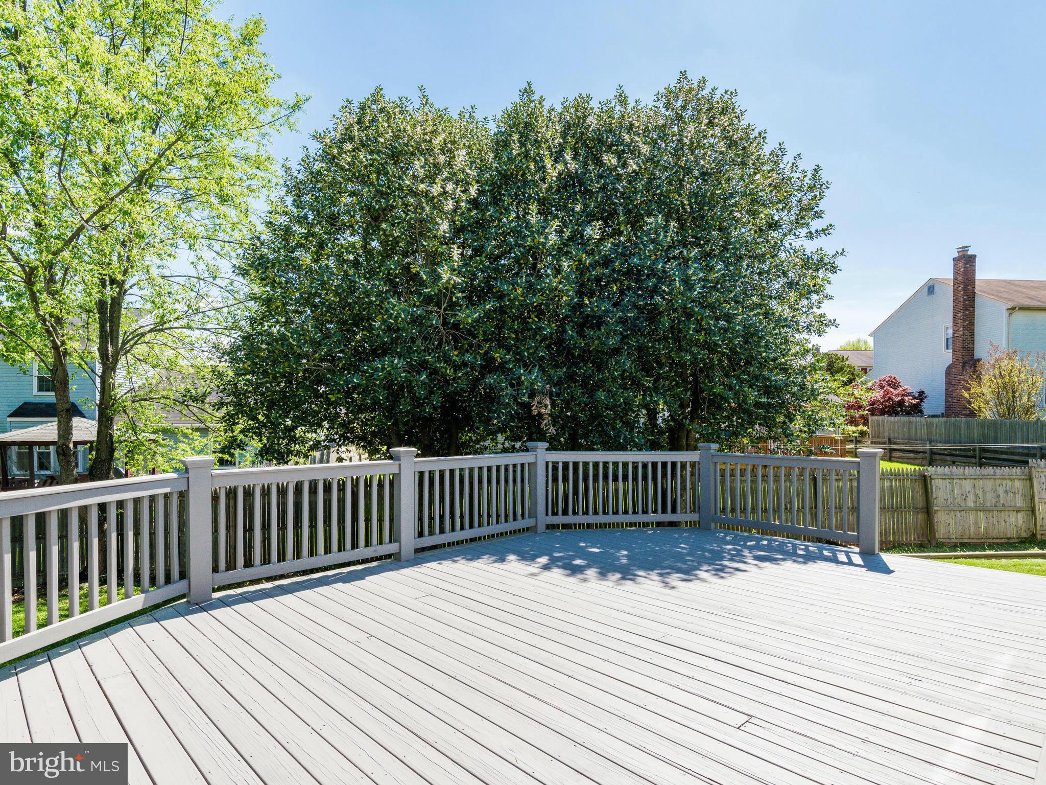 CRESTBROOK - Residential