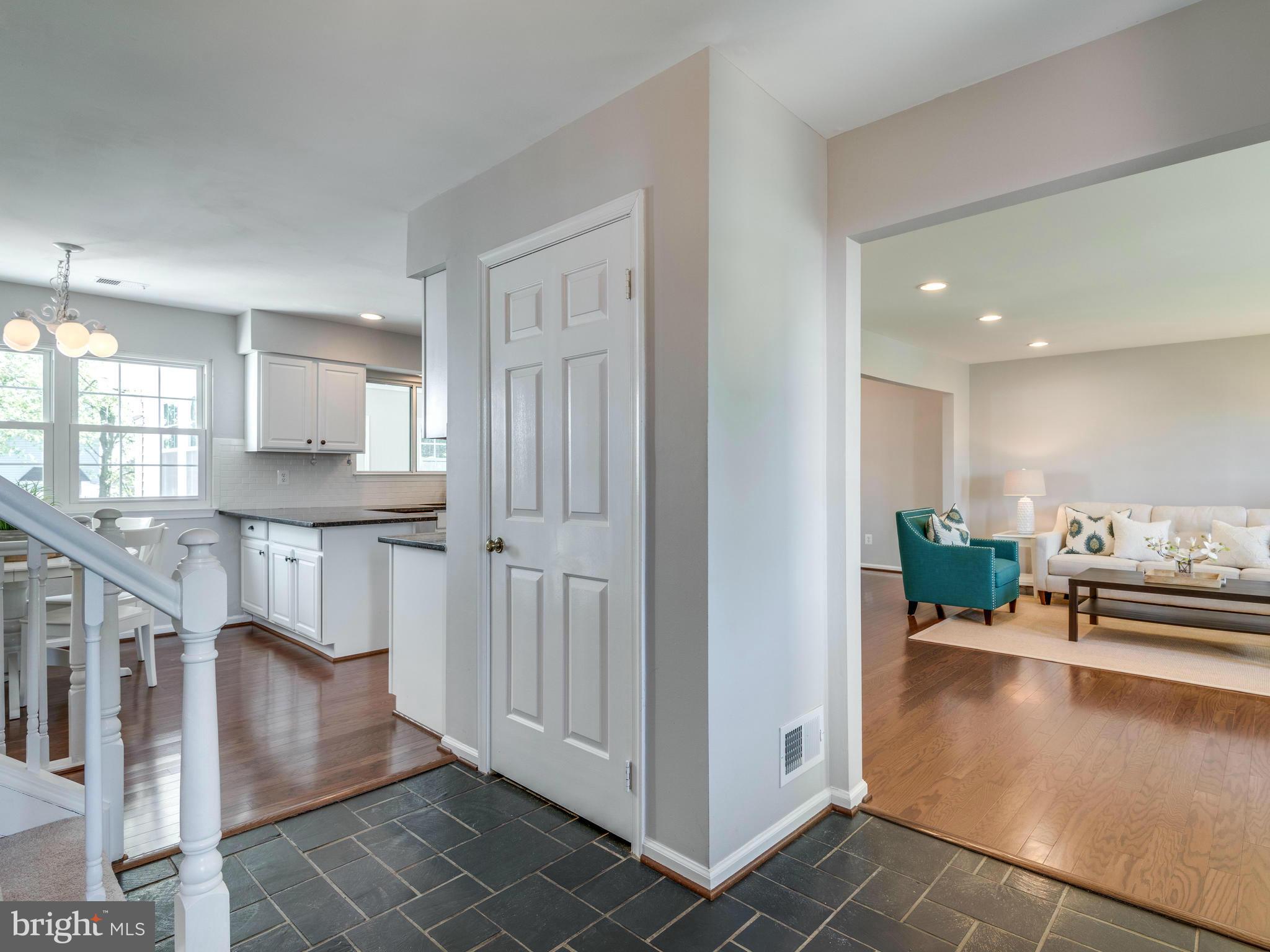 CRESTBROOK - Residential