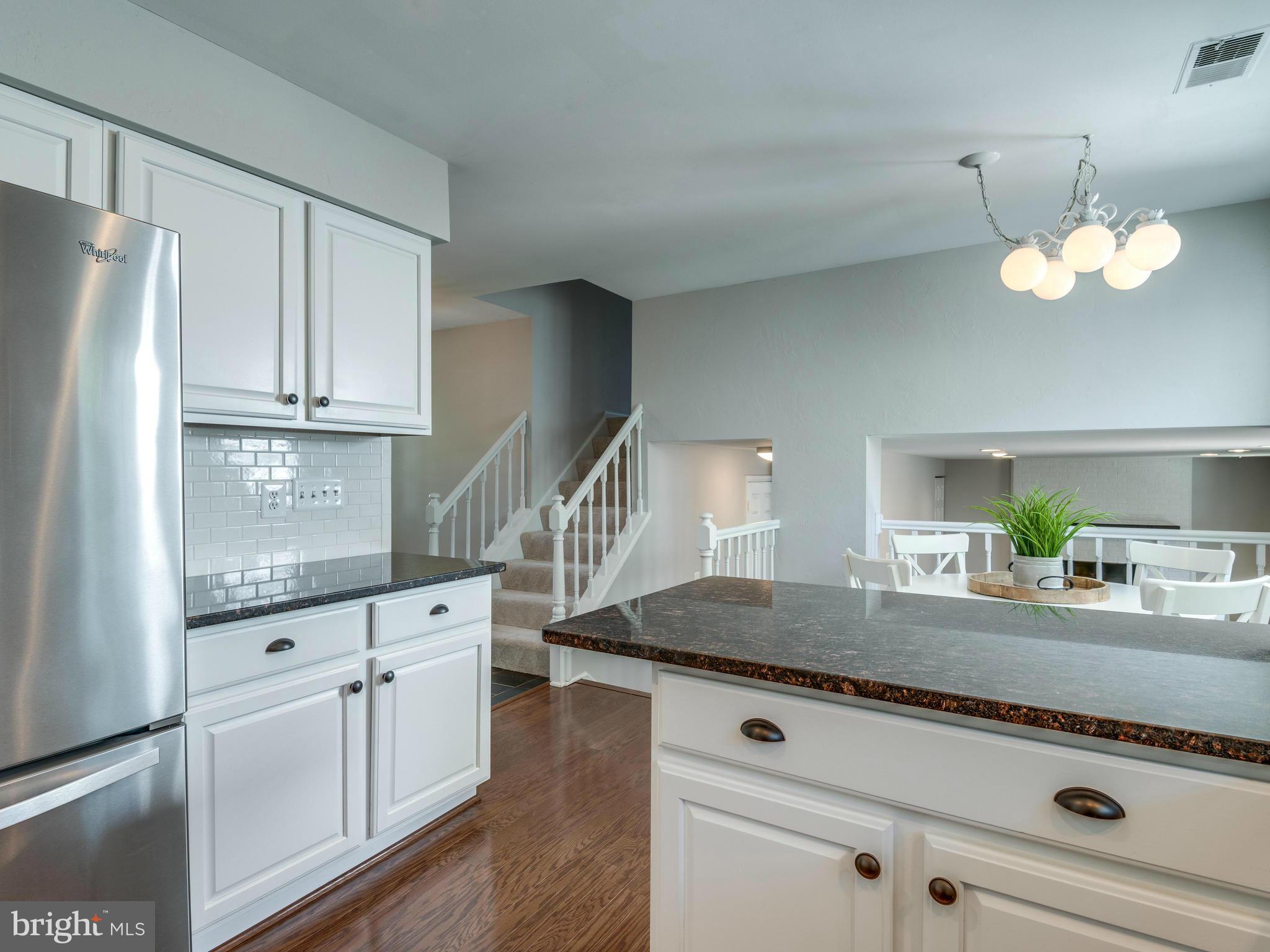 CRESTBROOK - Residential