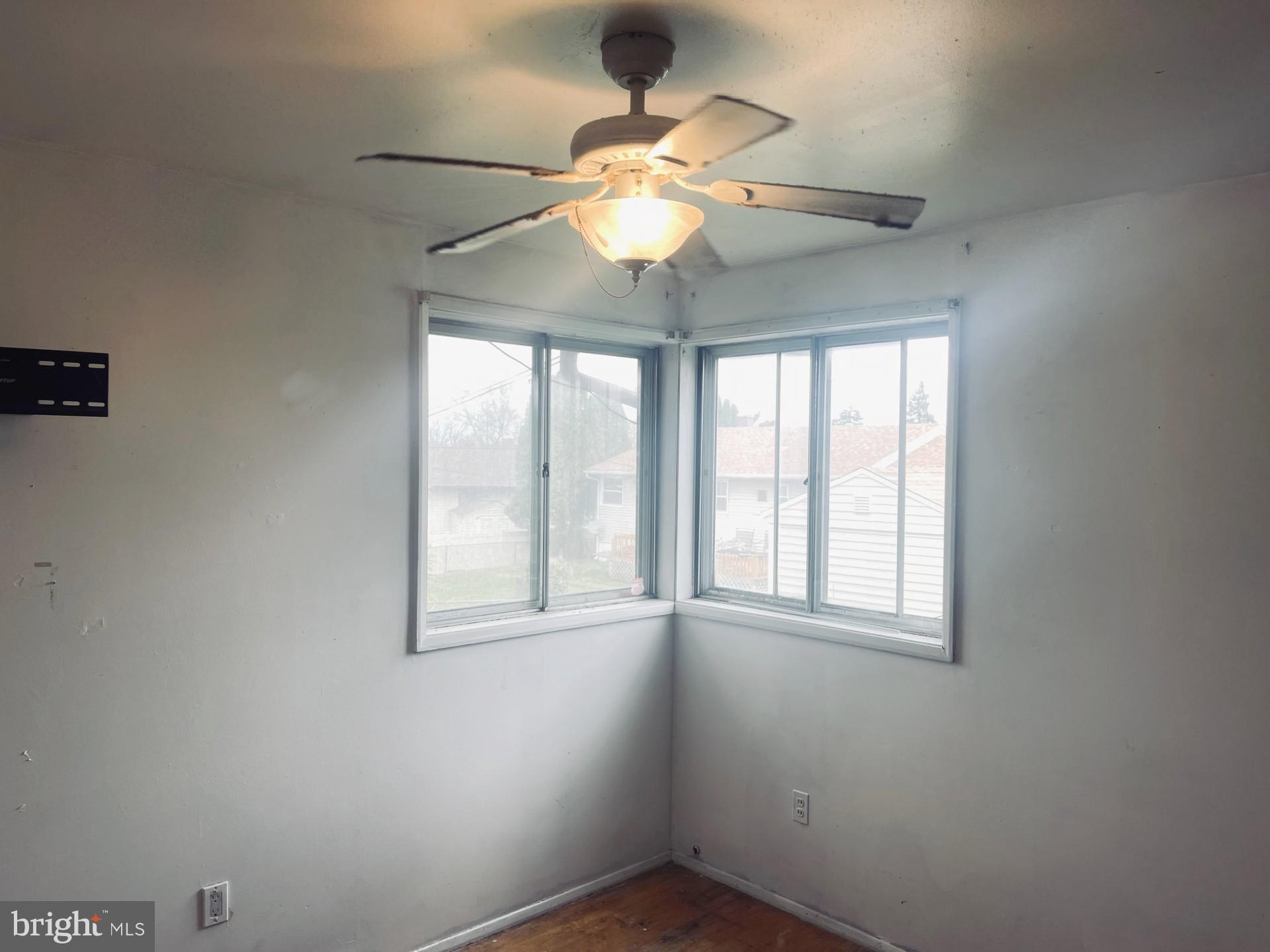 WINDSOR - Residential