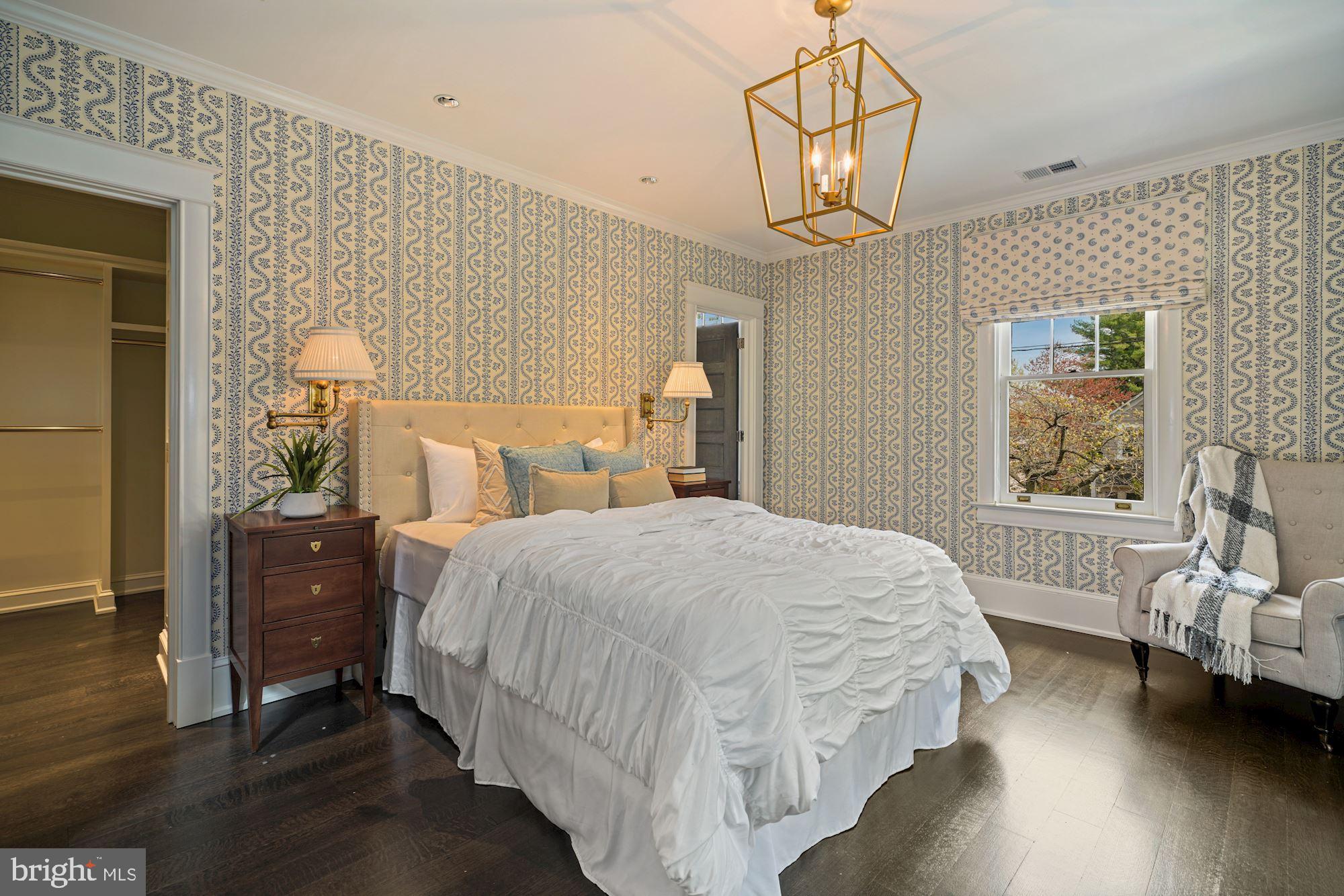 CLEVELAND PARK - Residential