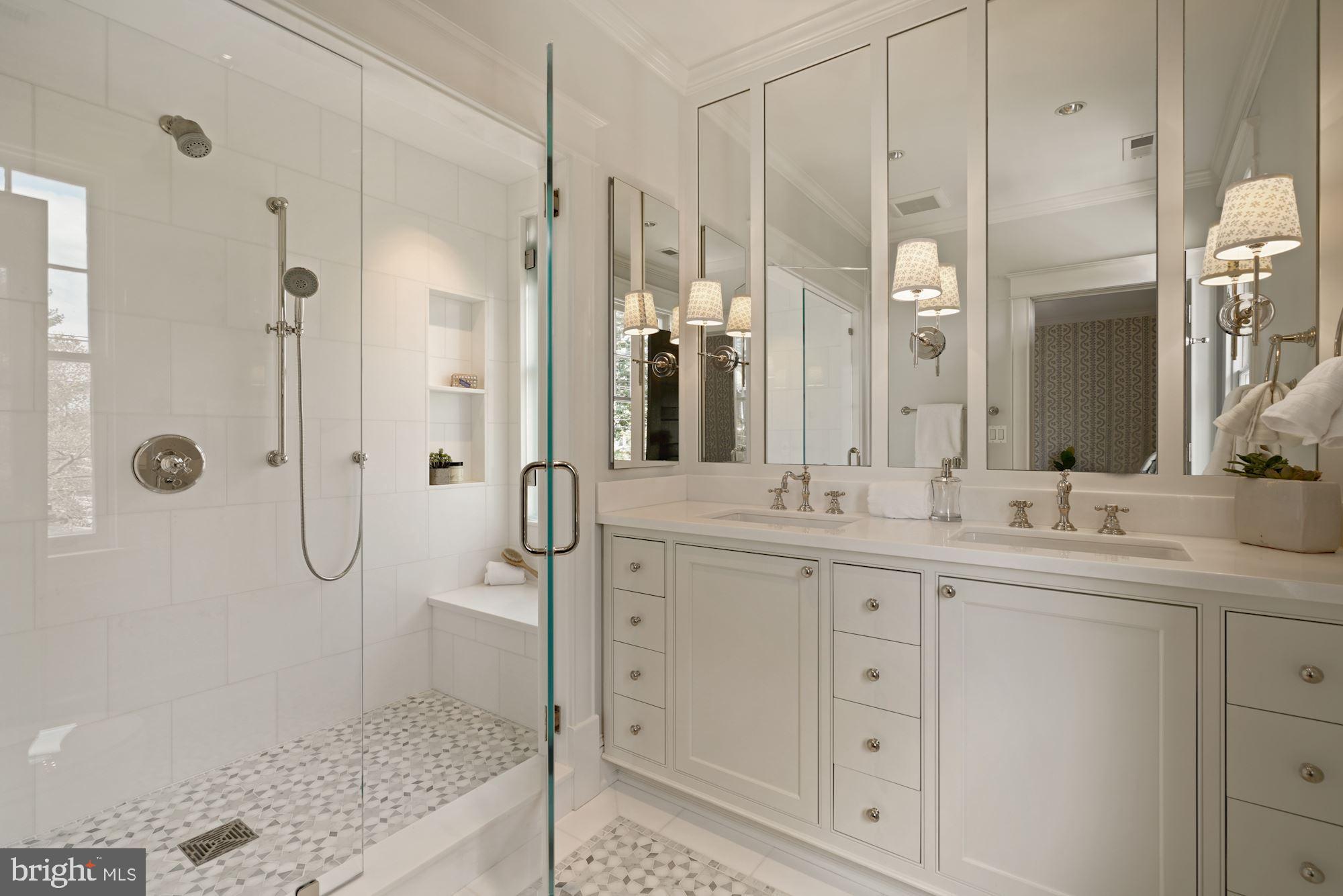 CLEVELAND PARK - Residential