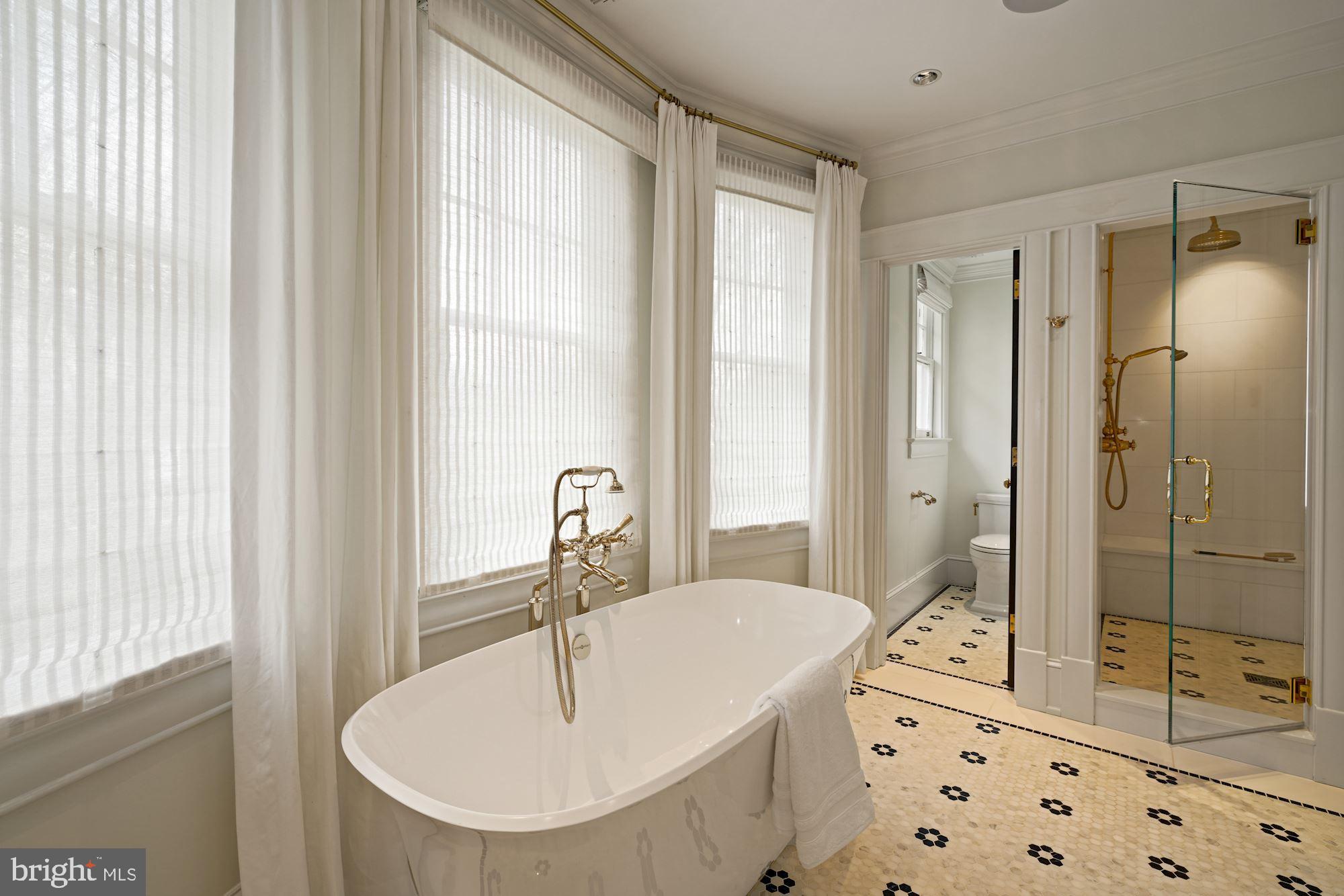 CLEVELAND PARK - Residential