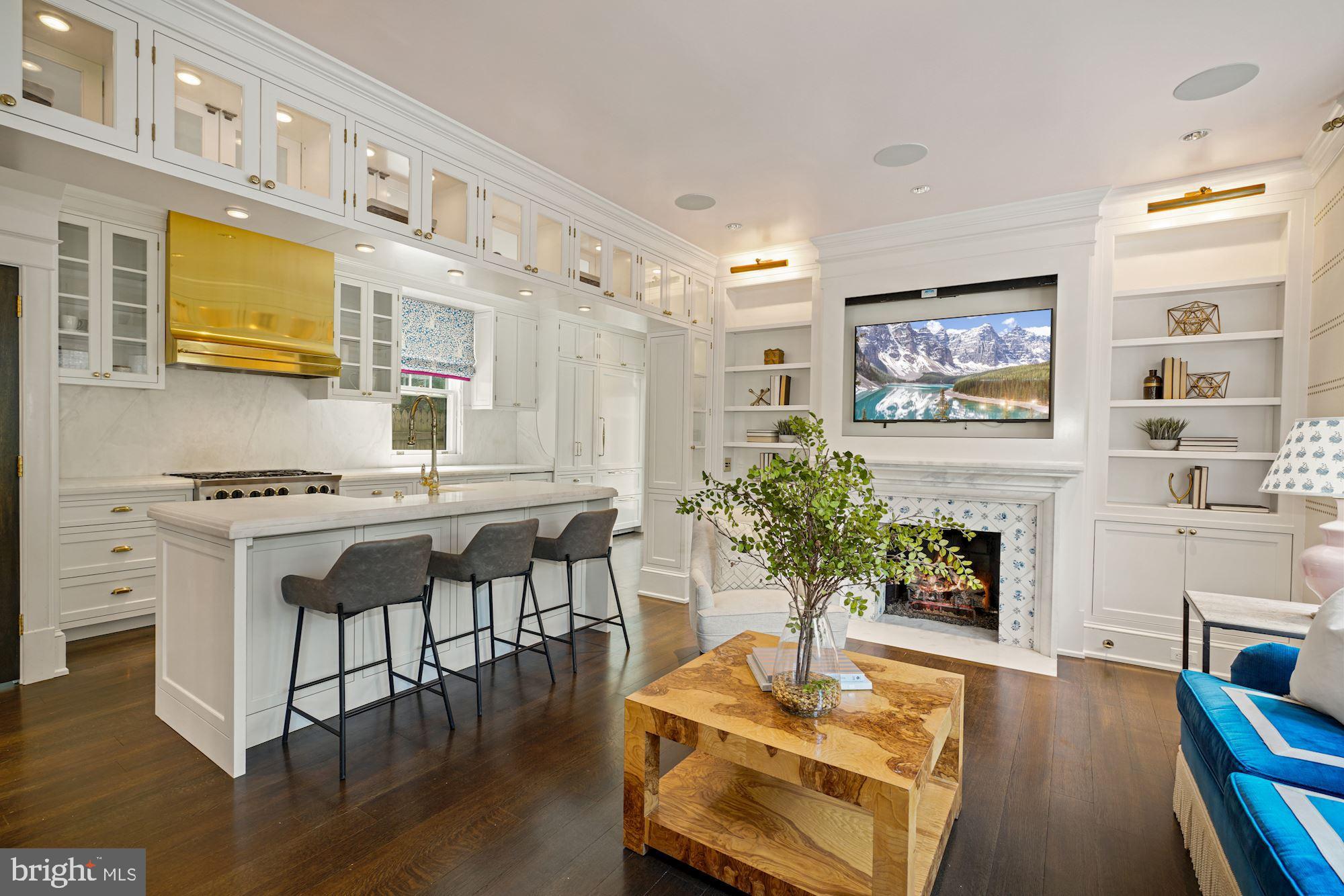 CLEVELAND PARK - Residential