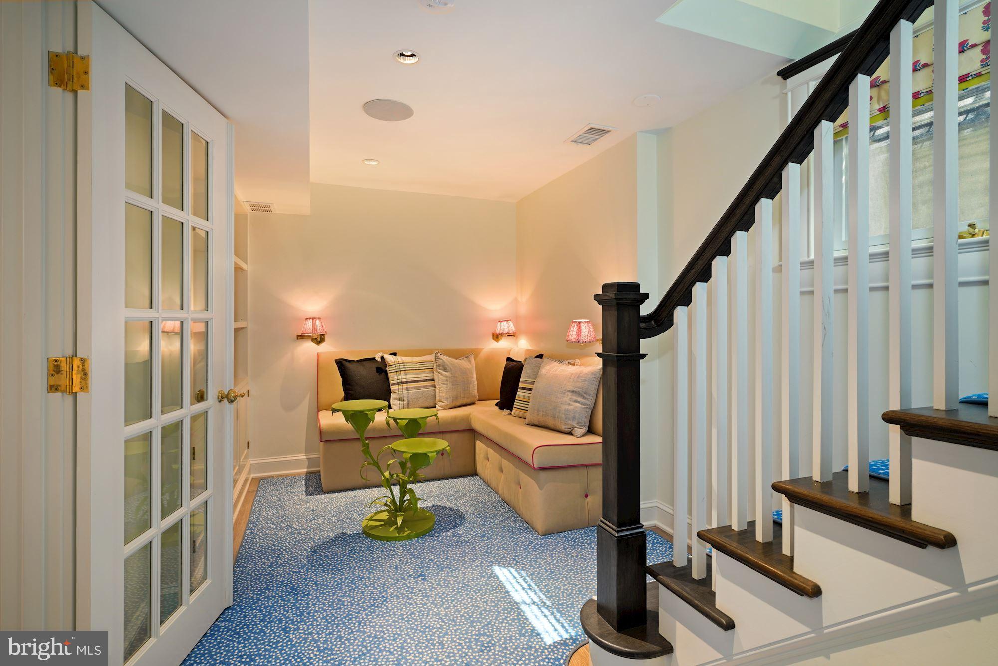 CLEVELAND PARK - Residential