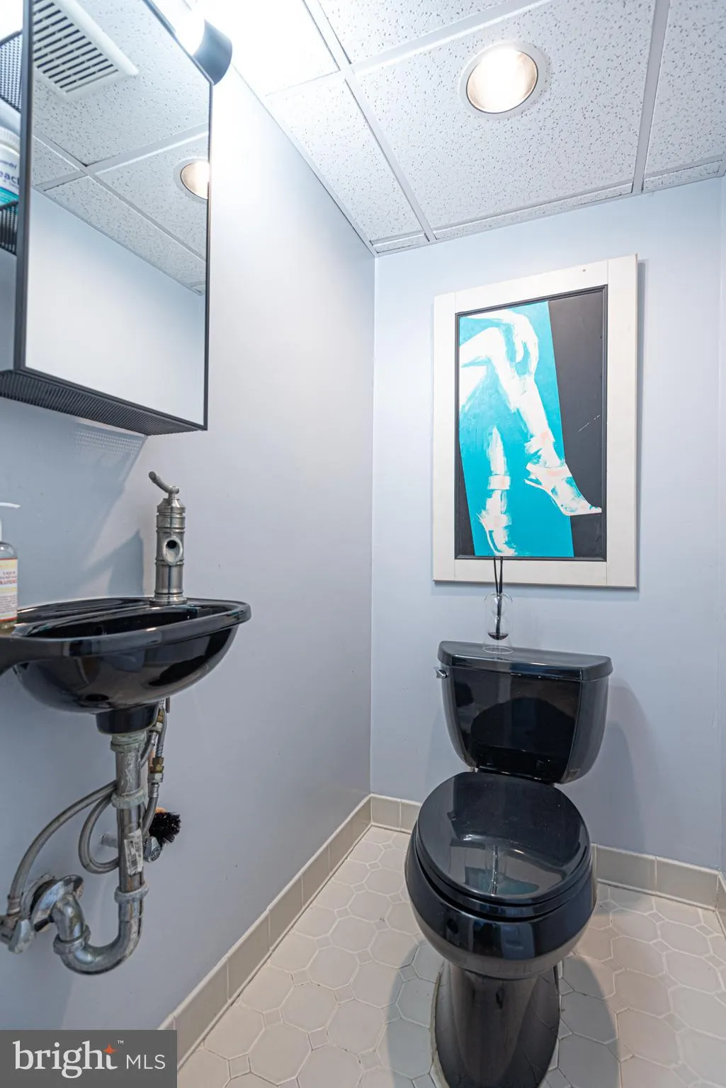 Ocean City, Maryland 21842, United States, 1 Bedroom Bedrooms, ,2 BathroomsBathrooms,Residential,Pending,60963