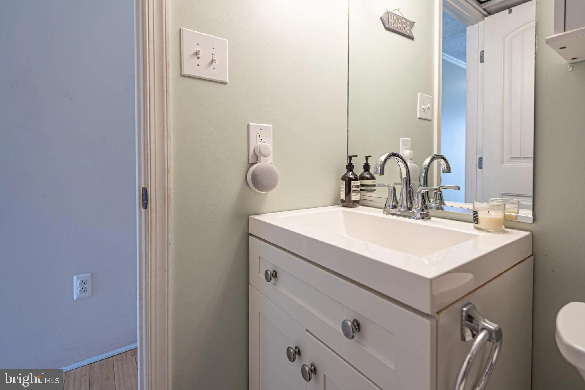 Ocean City, Maryland 21842, United States, 1 Bedroom Bedrooms, ,2 BathroomsBathrooms,Residential,Pending,60963