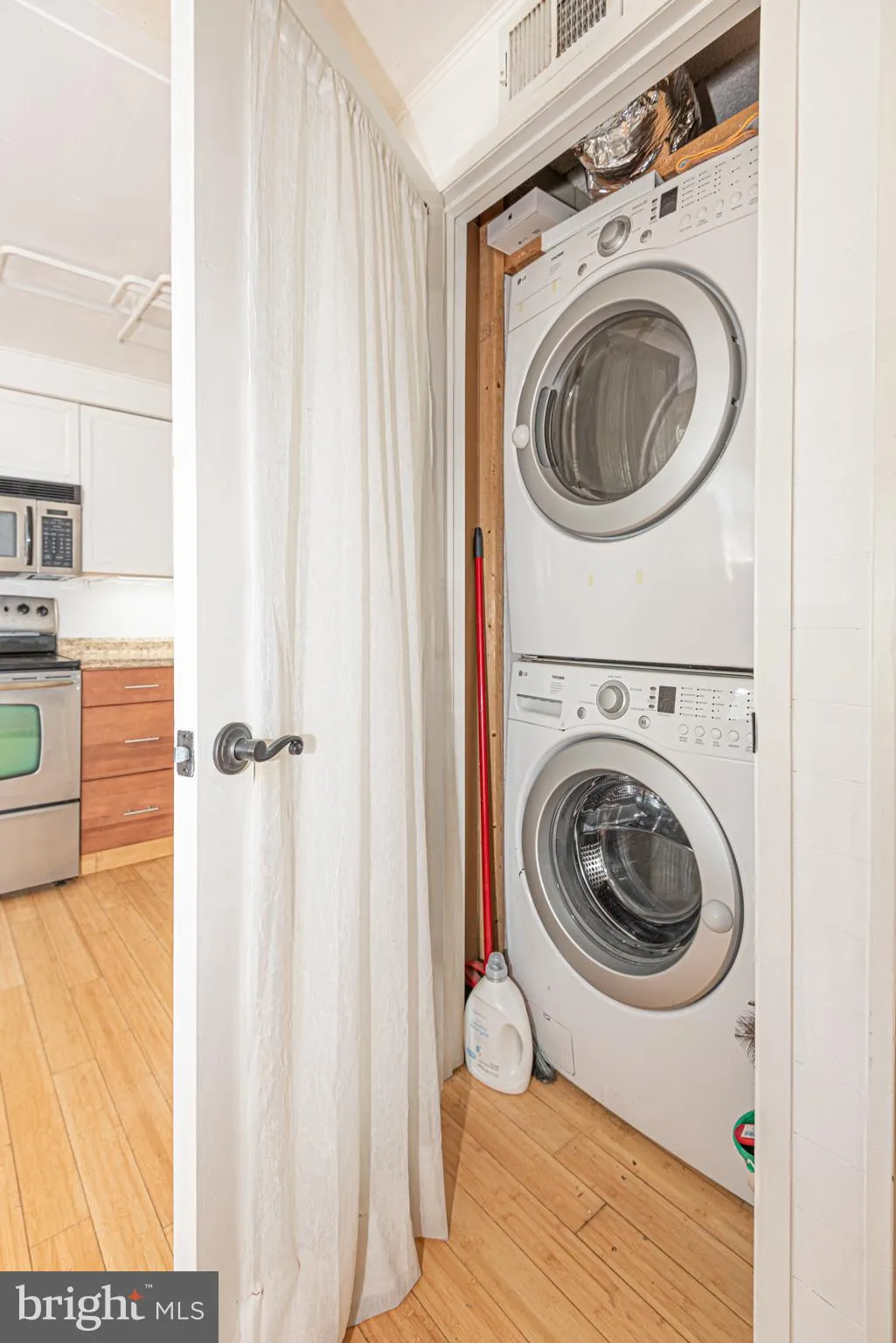 Ocean City, Maryland 21842, United States, 1 Bedroom Bedrooms, ,2 BathroomsBathrooms,Residential,Pending,60963