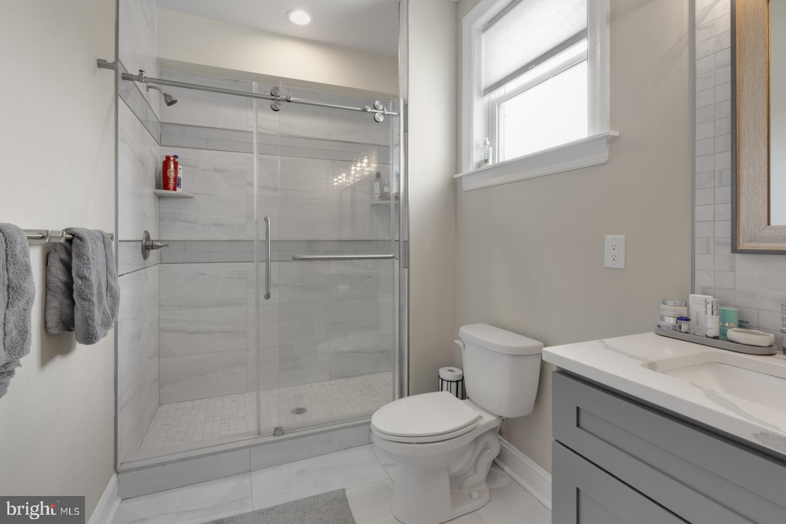 KENSINGTON - Residential Lease