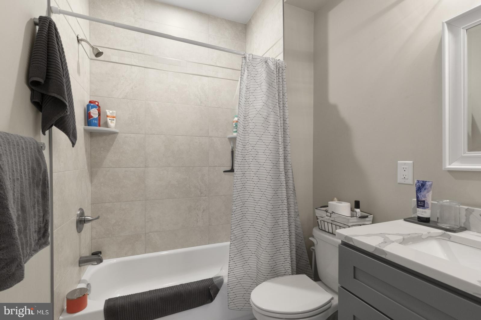 KENSINGTON - Residential Lease