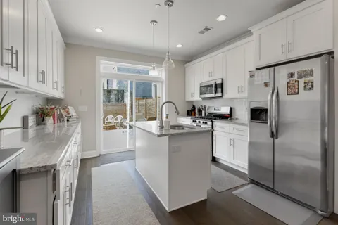 2044 E Auburn Street, Philadelphia, PA MLS: PAPH2459920