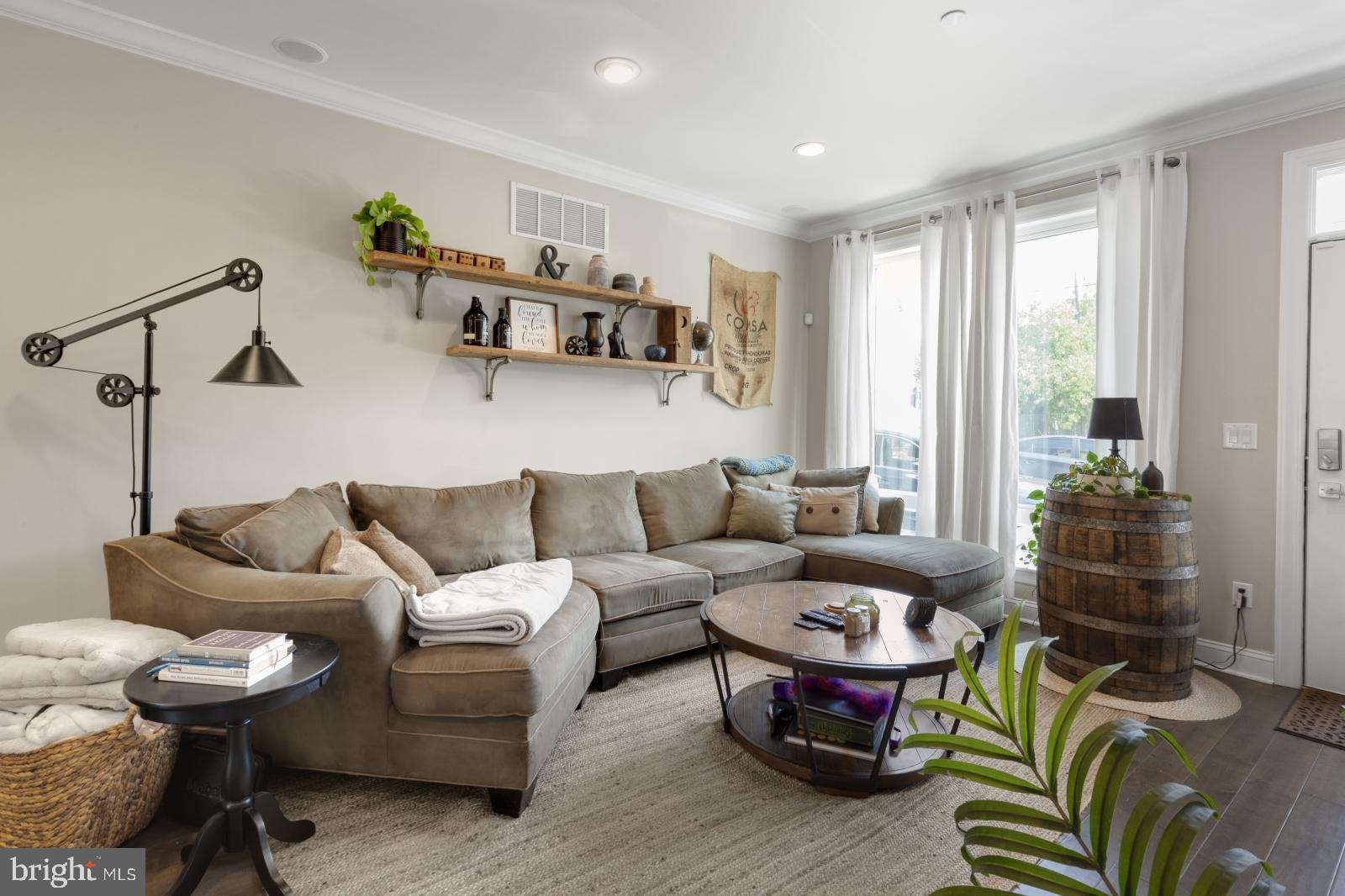 KENSINGTON - Residential Lease