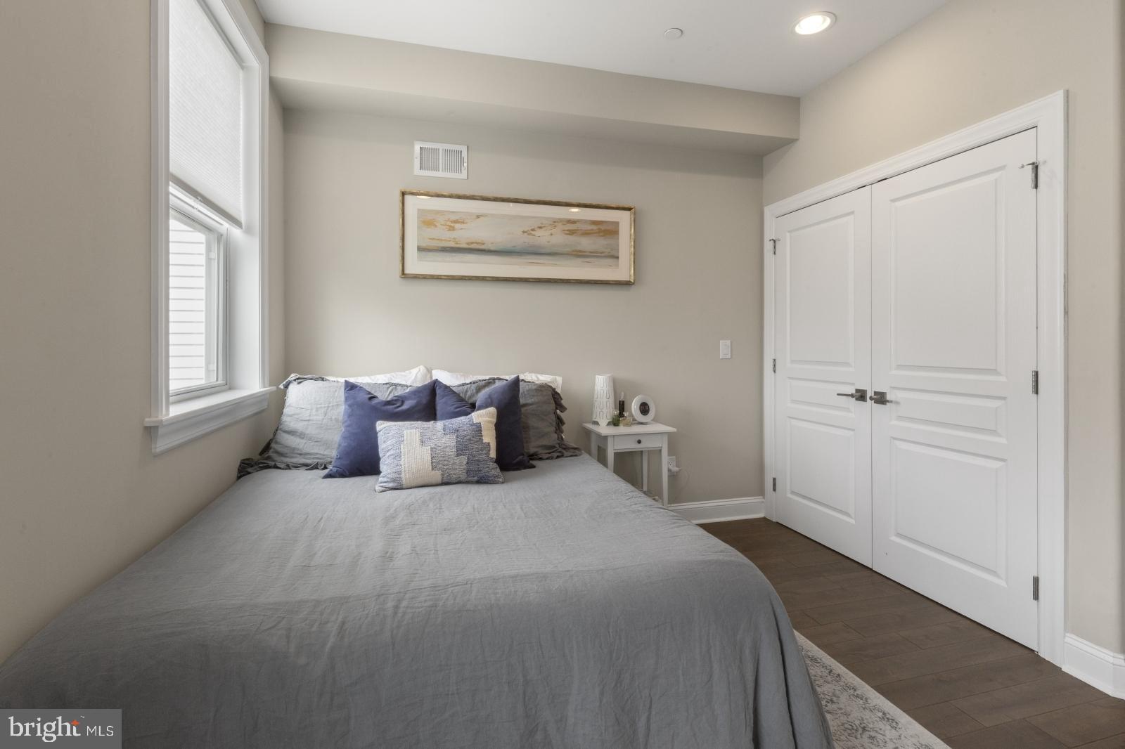 KENSINGTON - Residential Lease