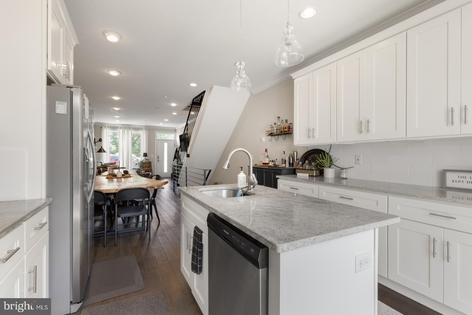 KENSINGTON - Residential Lease