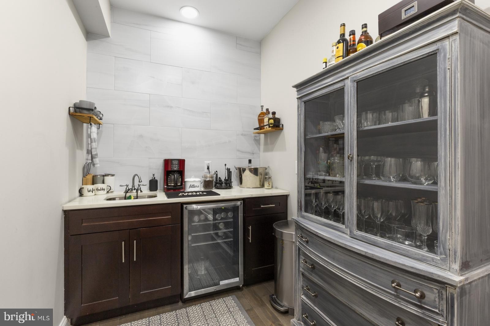 KENSINGTON - Residential Lease