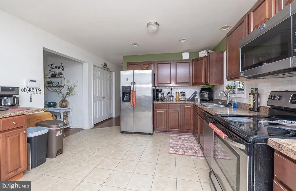 Rio Grande, New Jersey 08242, United States, 3 Bedrooms Bedrooms, ,2 BathroomsBathrooms,Residential,Active,84739