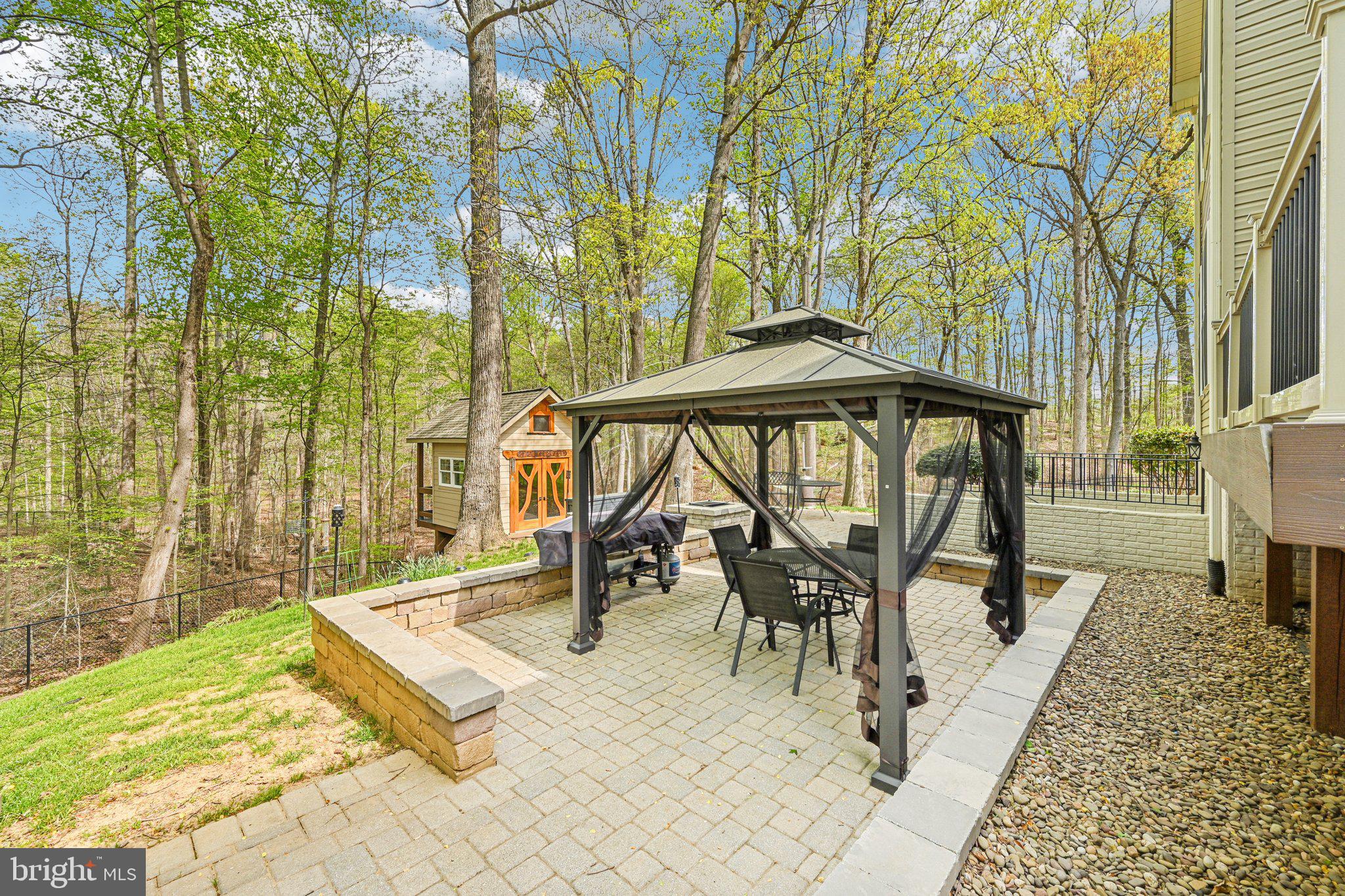 CRESCENT RIDGE - Residential