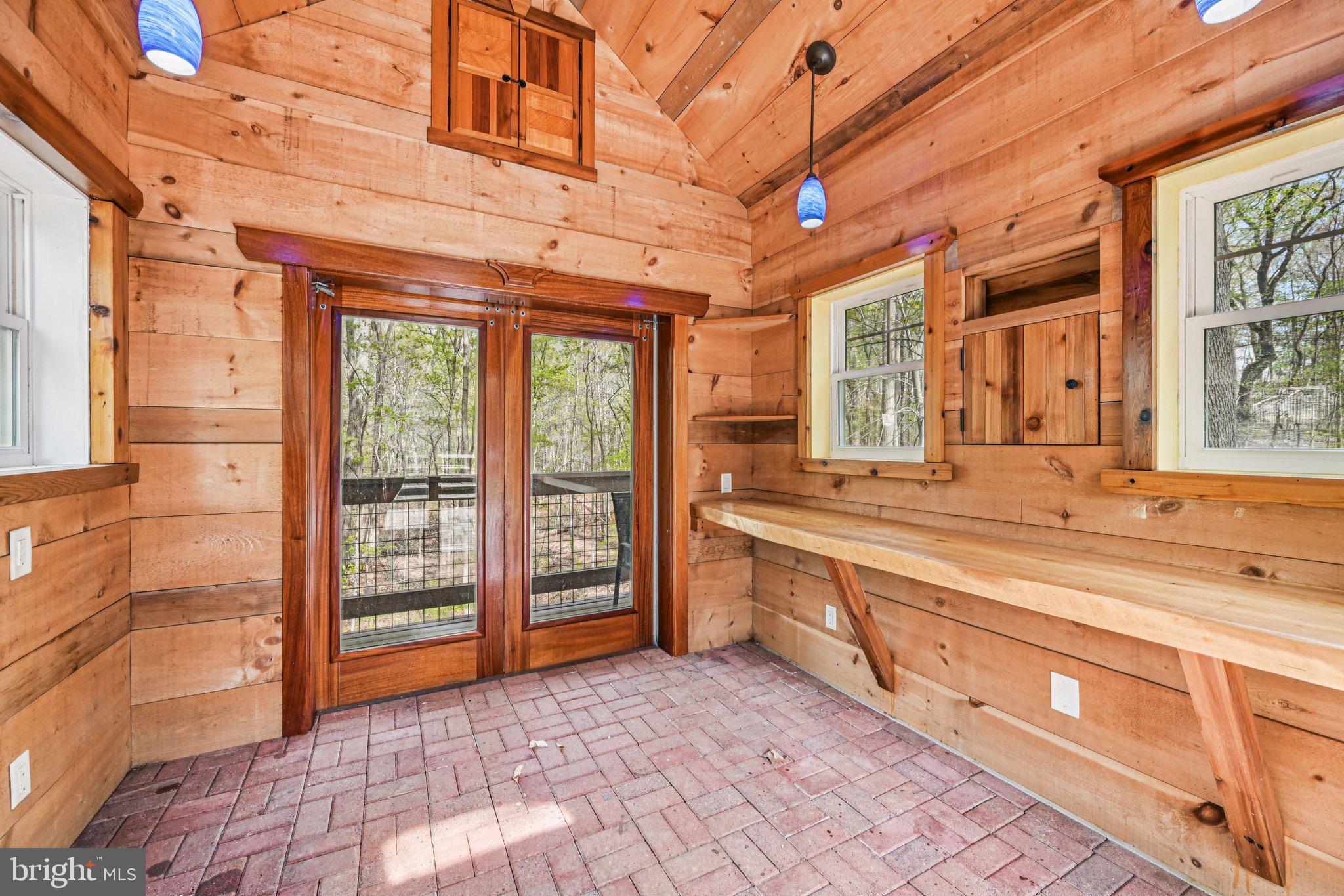 CRESCENT RIDGE - Residential