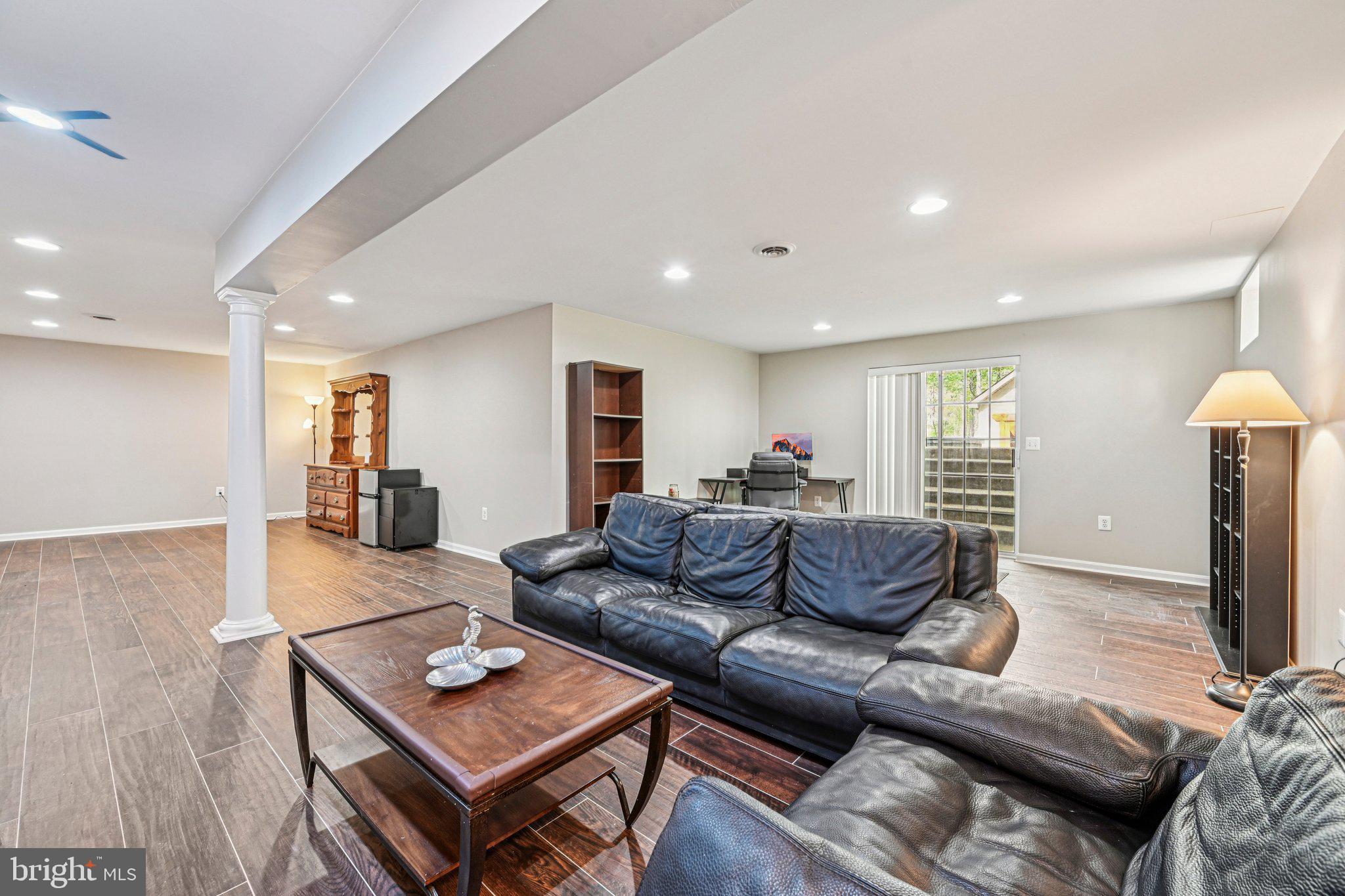 CRESCENT RIDGE - Residential