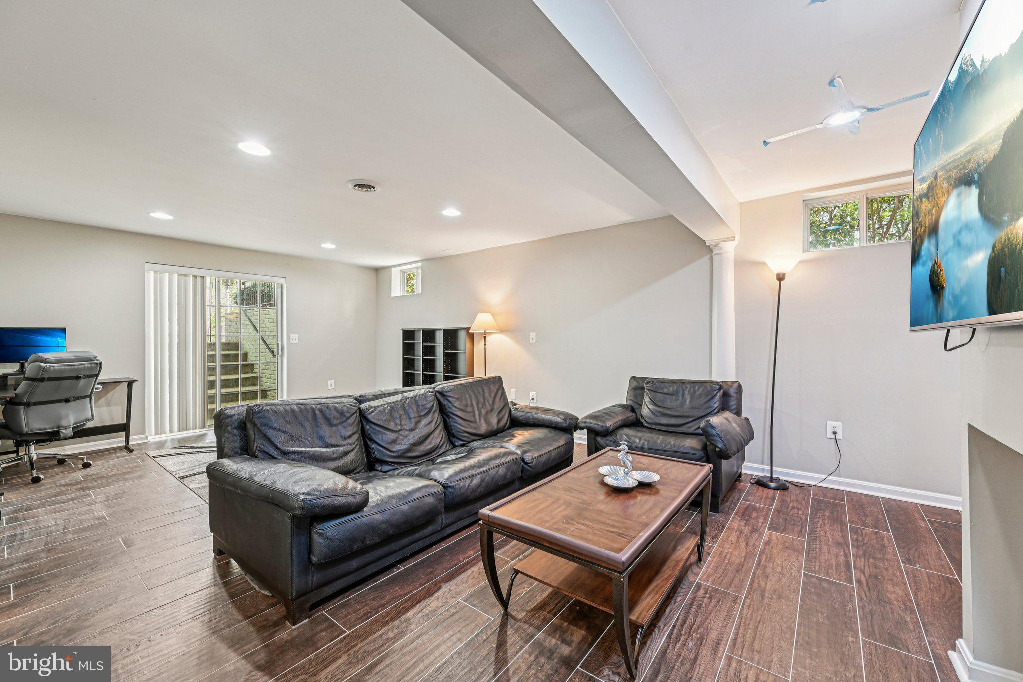 CRESCENT RIDGE - Residential