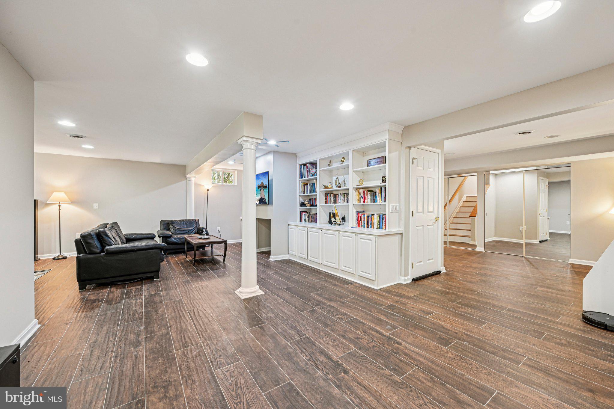 CRESCENT RIDGE - Residential