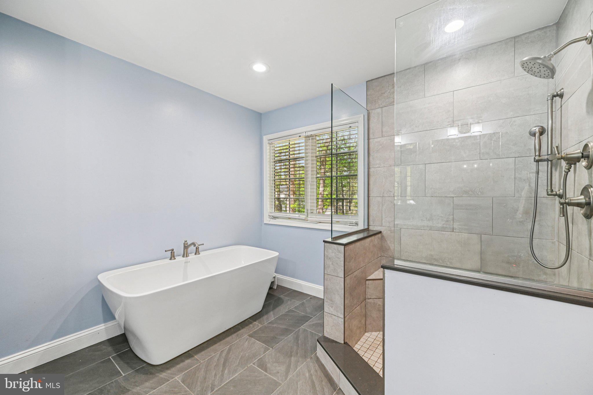 CRESCENT RIDGE - Residential