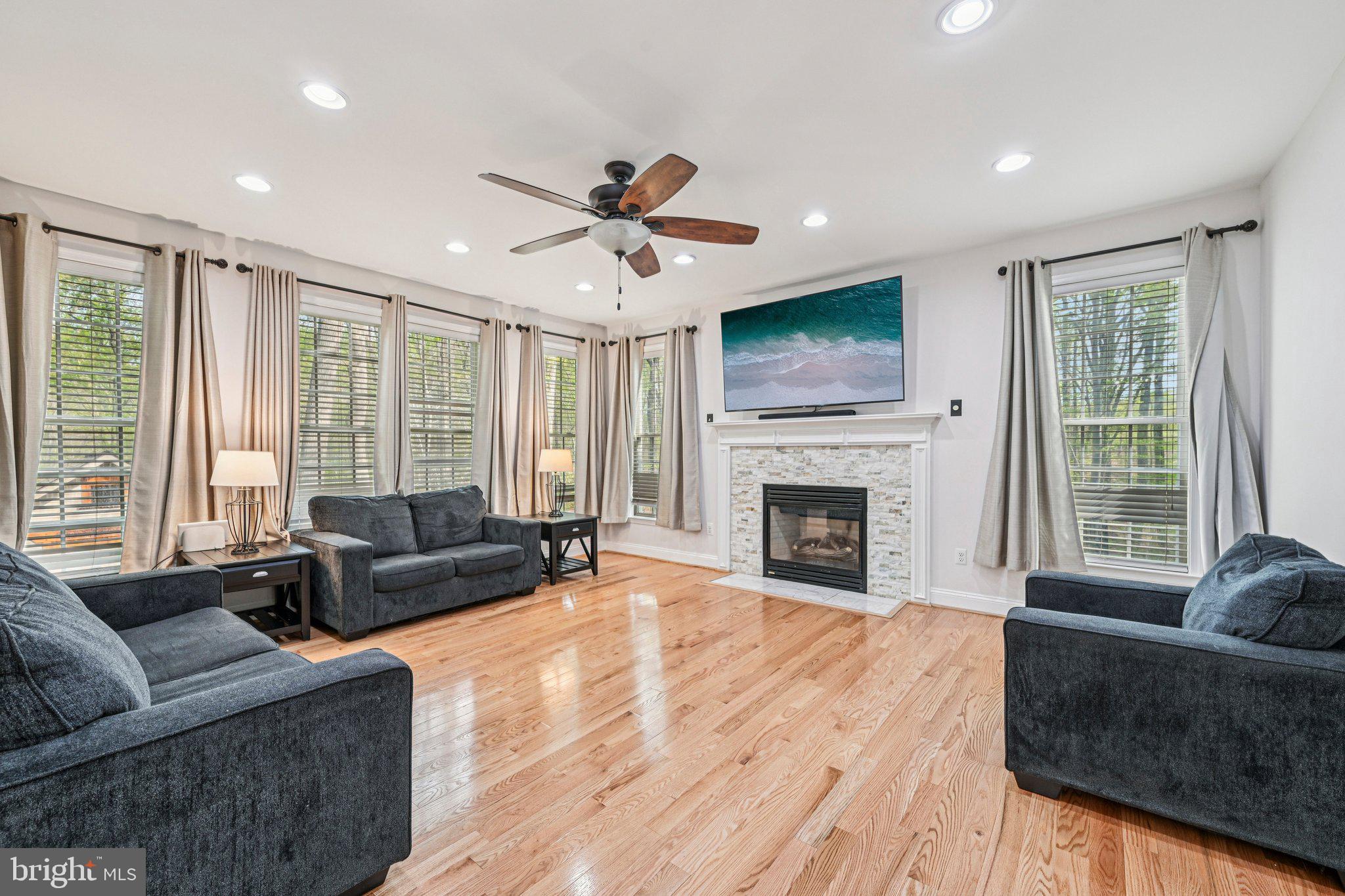 CRESCENT RIDGE - Residential