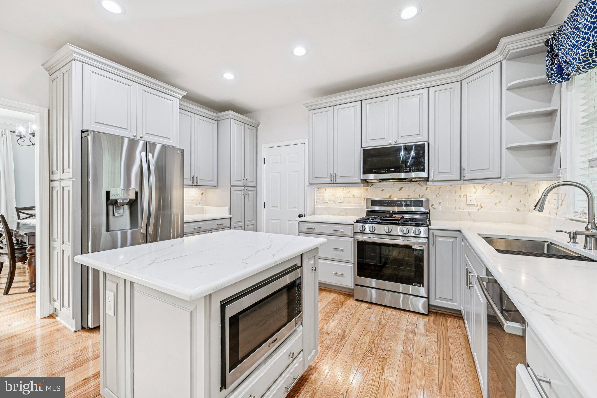 CRESCENT RIDGE - Residential